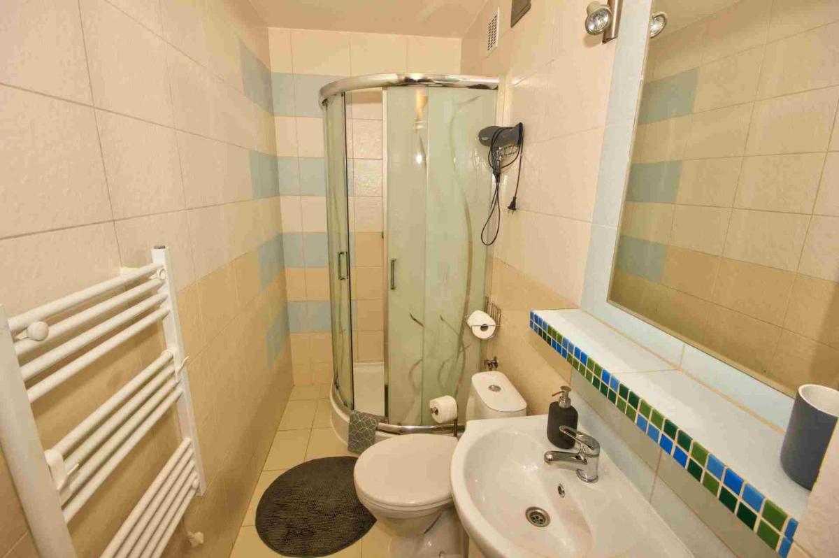 Double Room with Private Bathroom photo 1