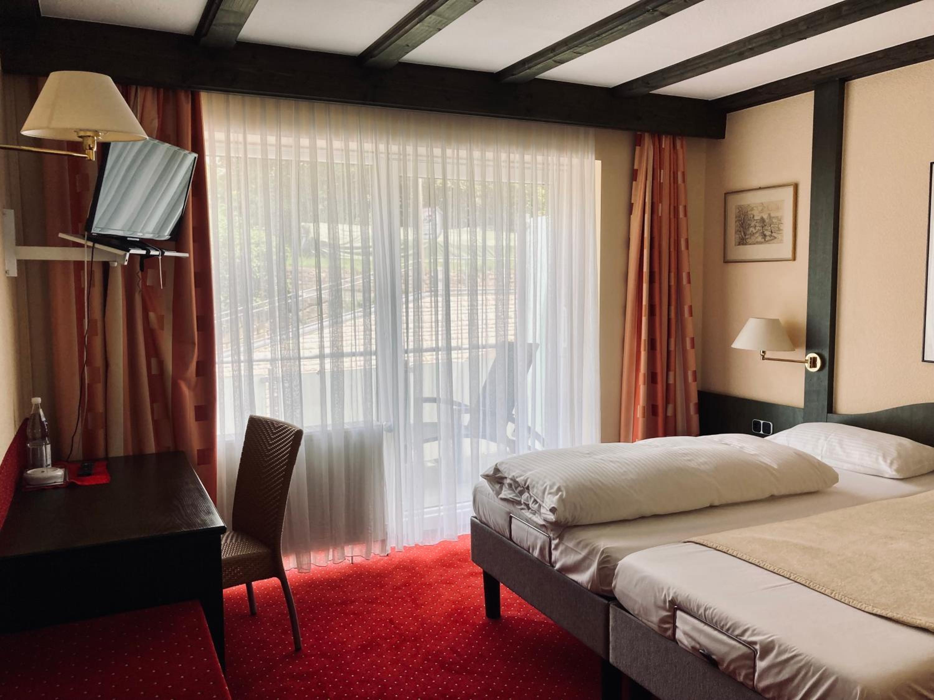 Budget Double Room photo 2