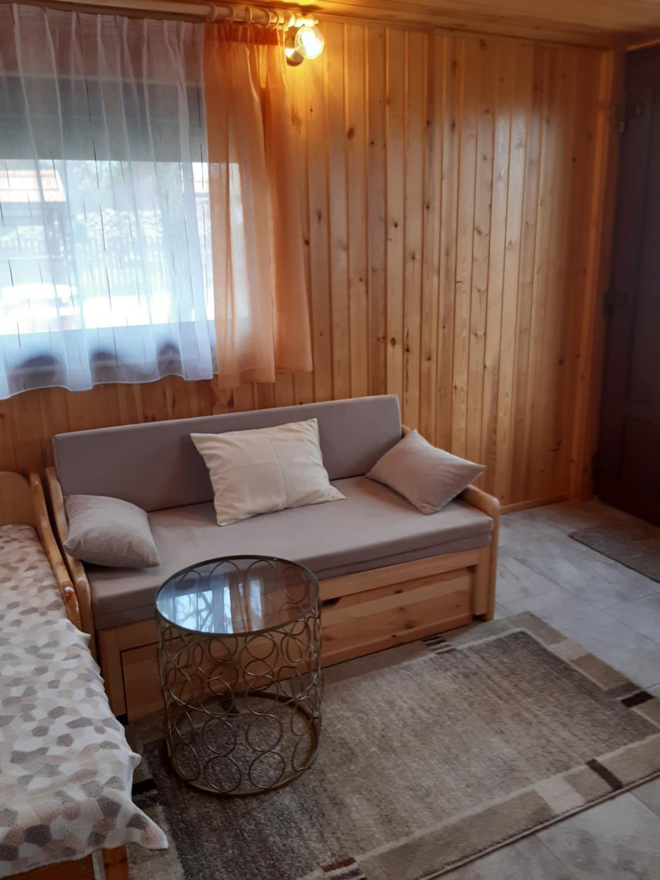 One-Bedroom Apartment - Photo 28