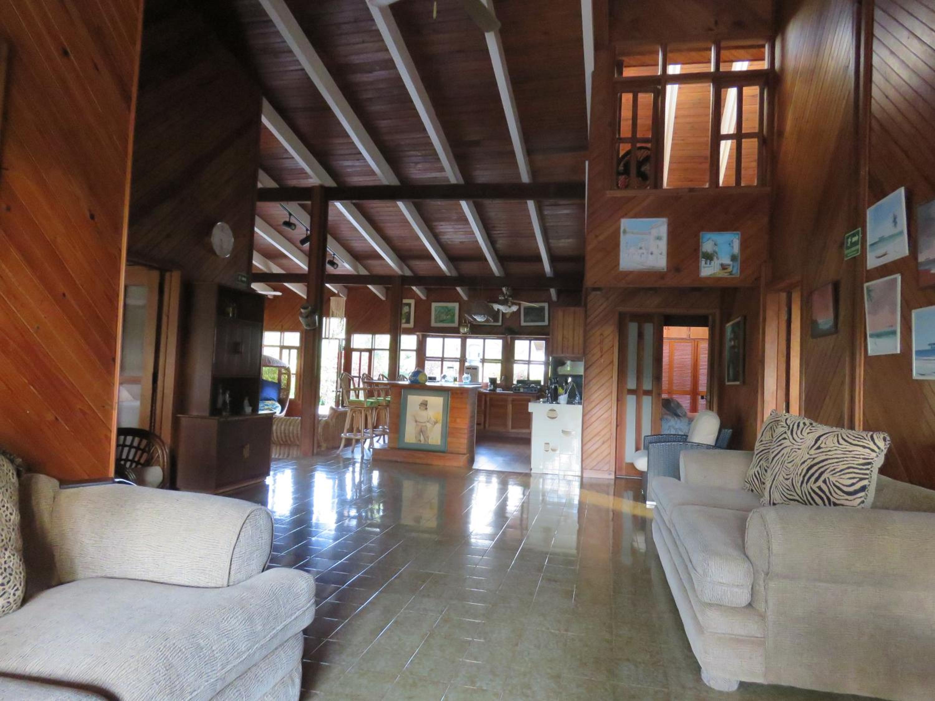 Three-Bedroom Villa photo 2