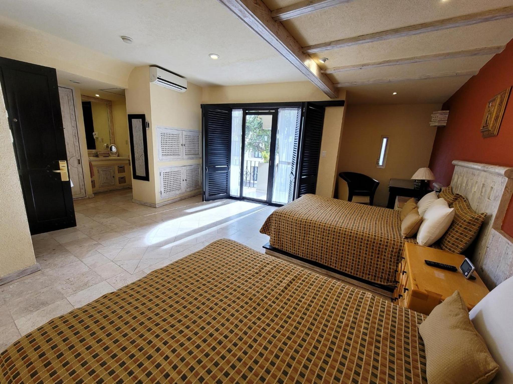 Standard Double Room - Photo 3