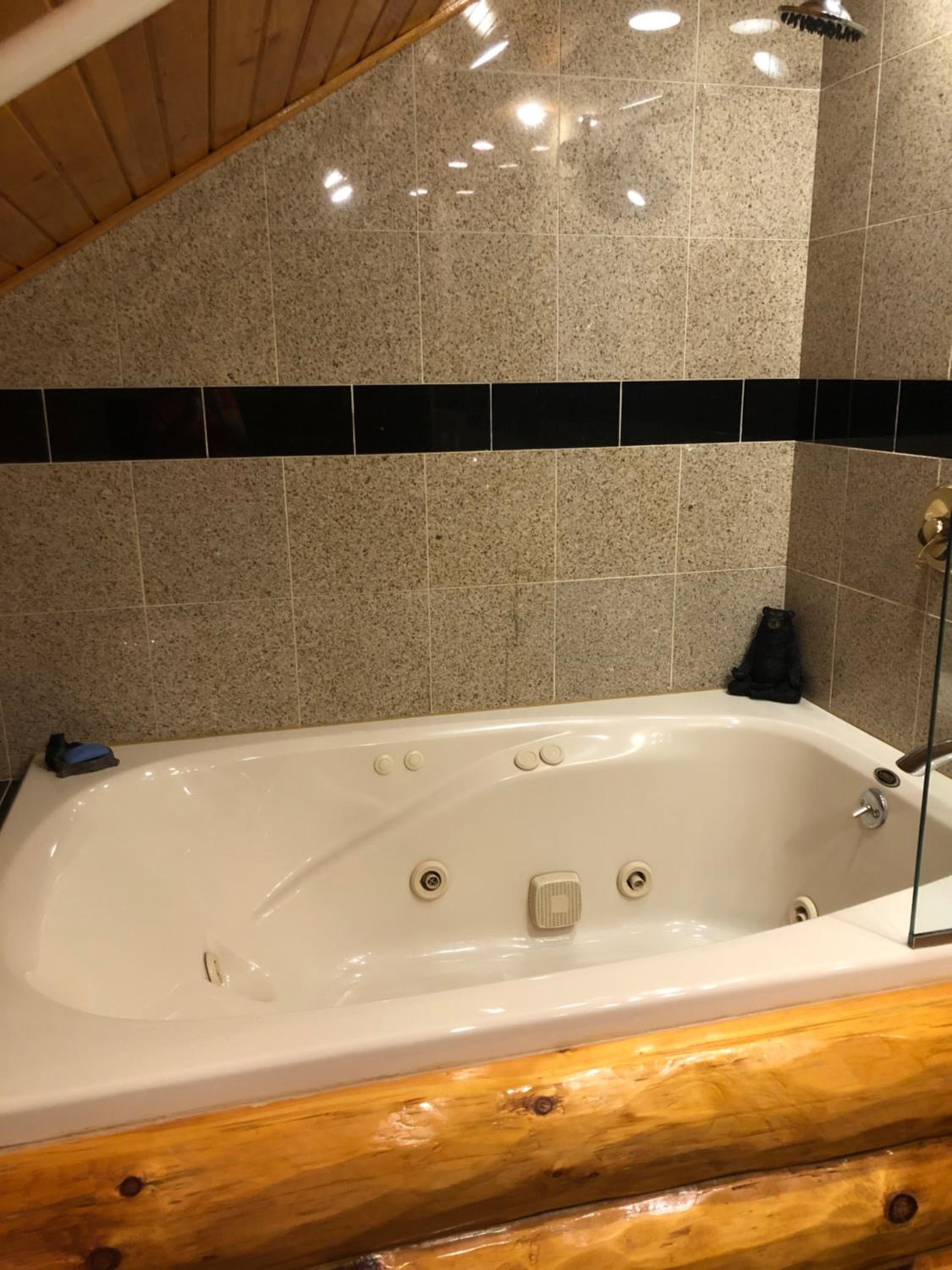 Queen Room with Spa Bath photo 2