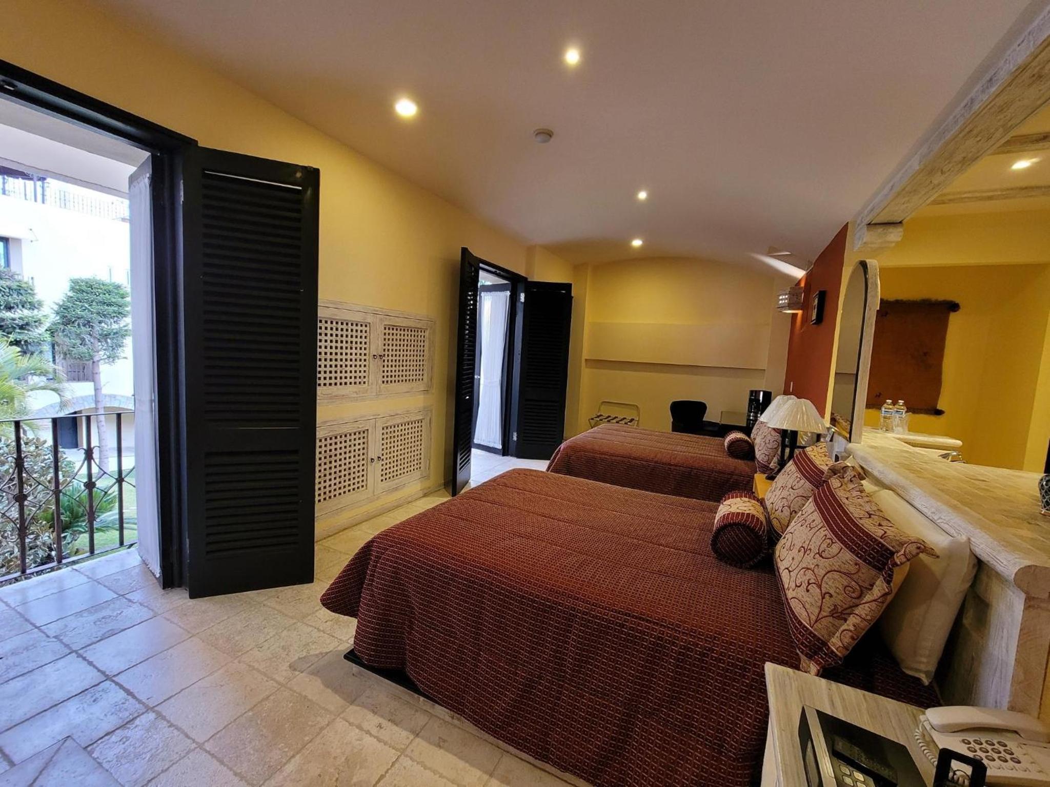 Deluxe Double Room - Photo 3