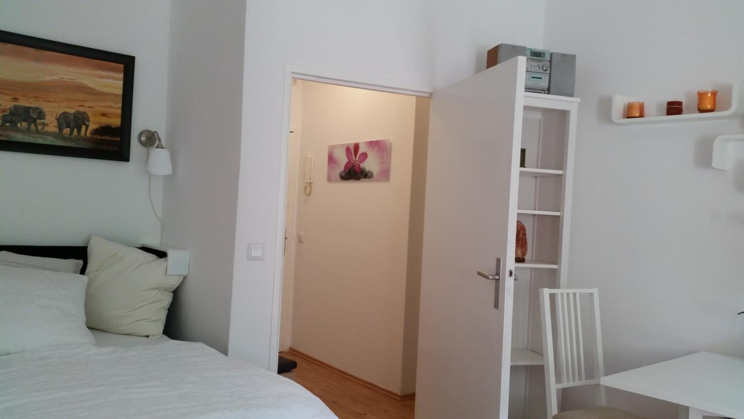 Apartment with Balcony photo 1