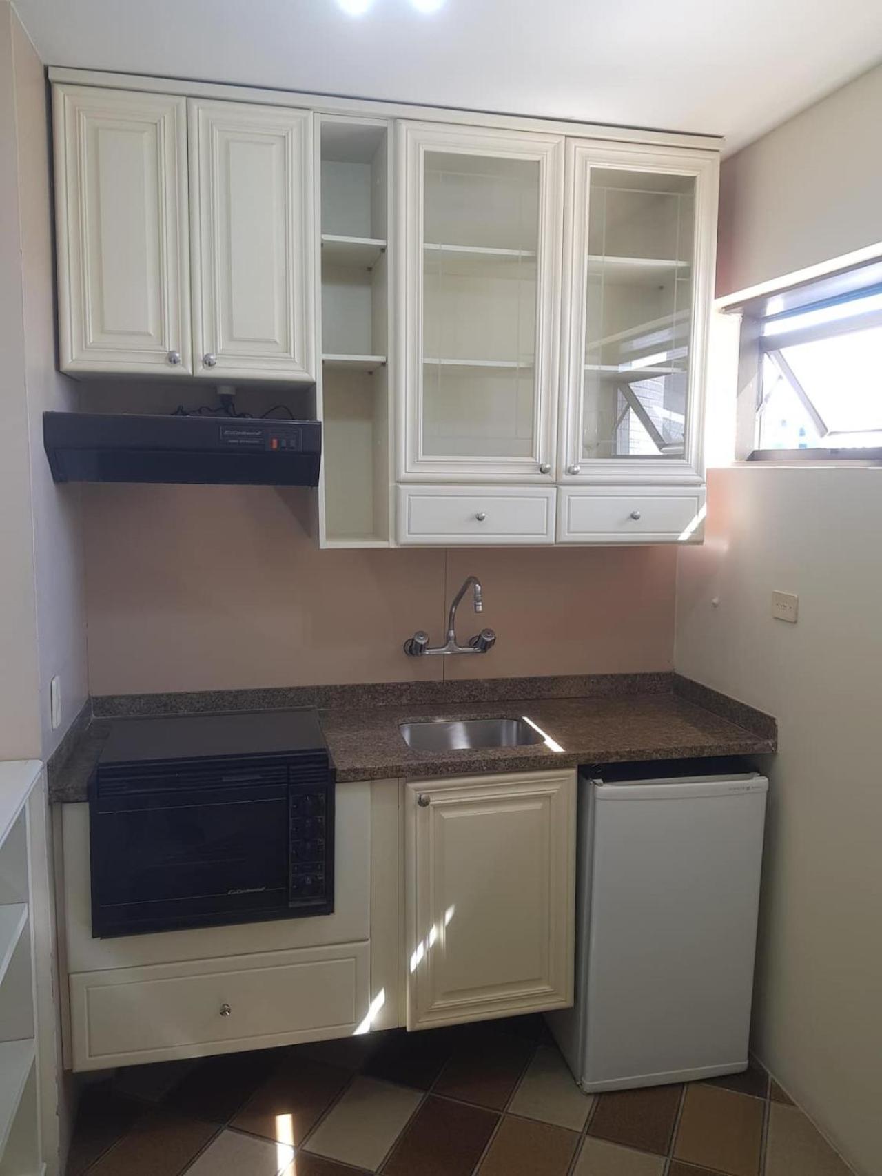 One-Bedroom Apartment - Photo 27