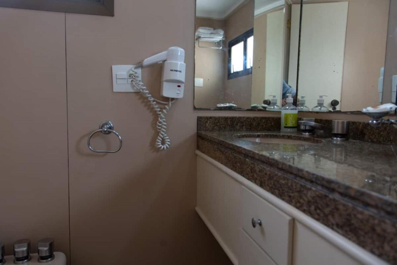 One-Bedroom Apartment - Photo 31