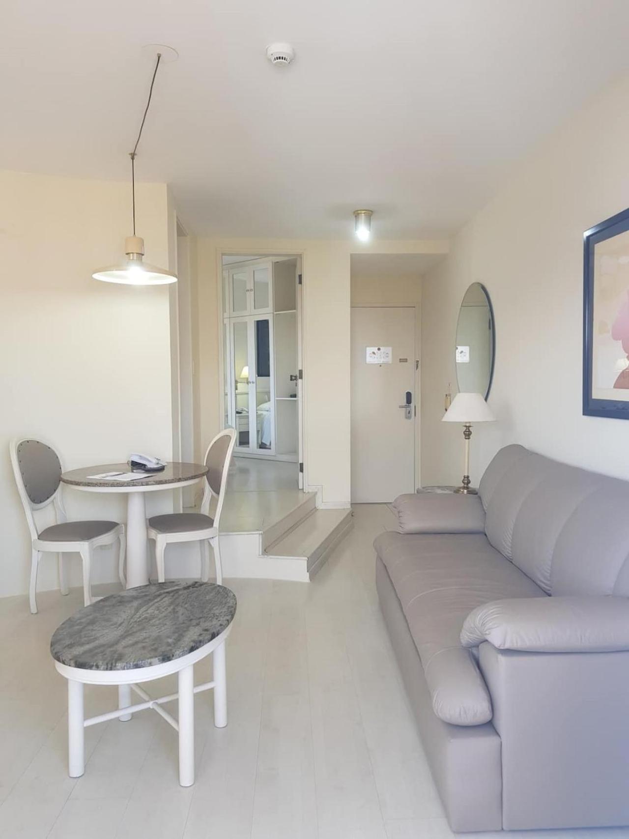 One-Bedroom Apartment - Photo 37