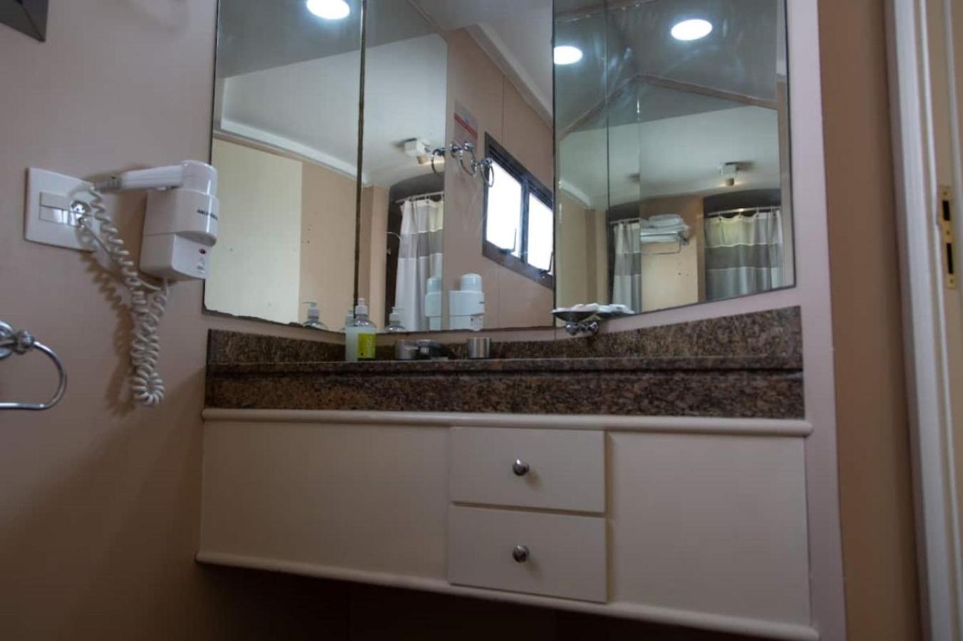 One-Bedroom Apartment - Photo 43