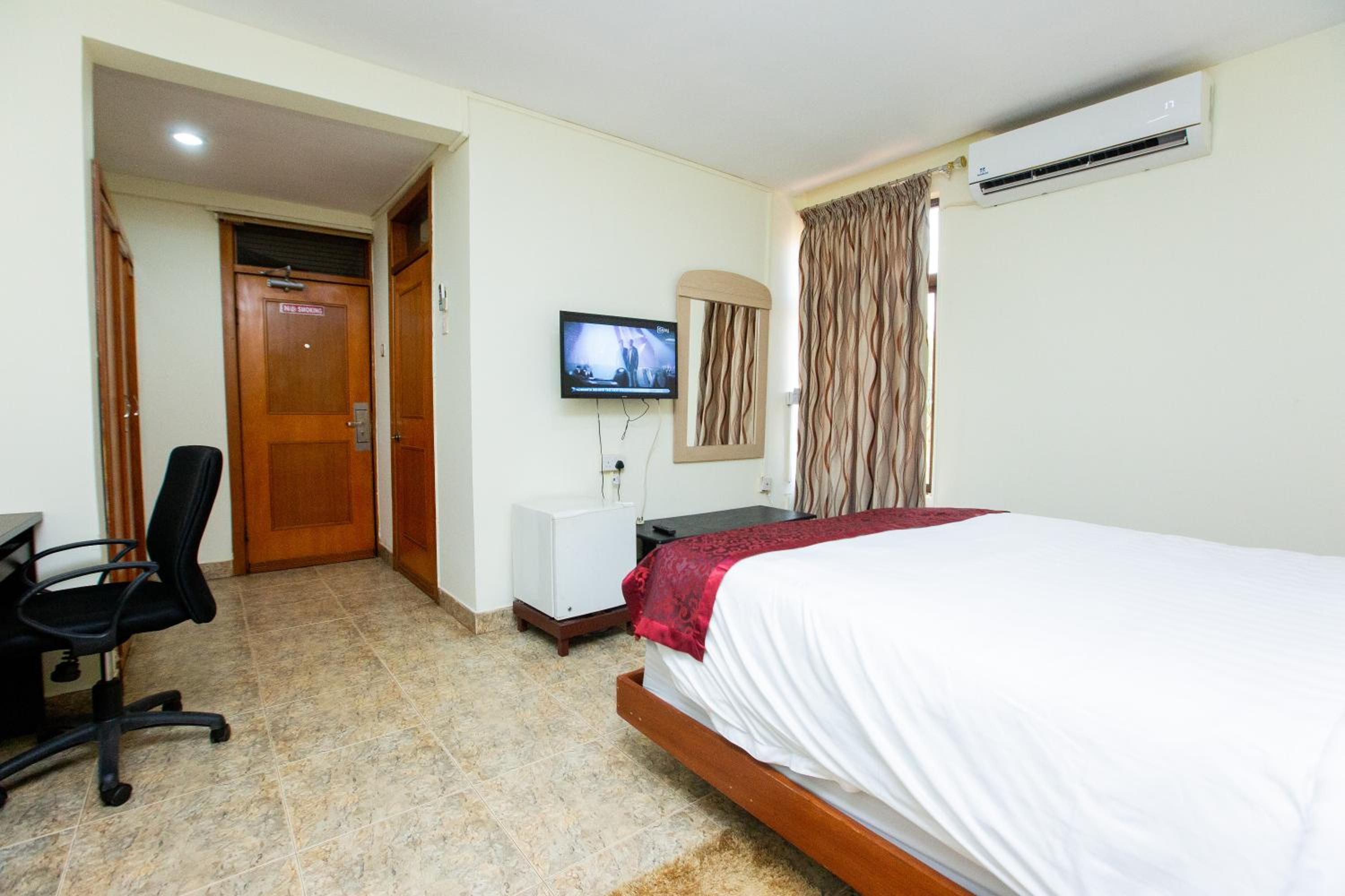 Standard Double Room photo 3