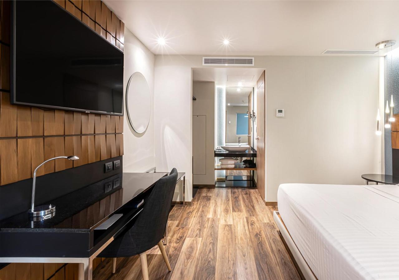 Executive King Room - Photo 5