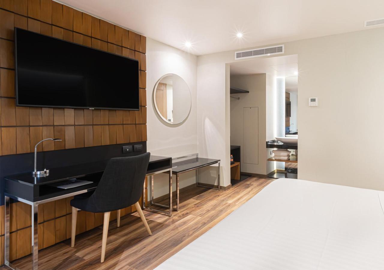 Executive King Room - Photo 4