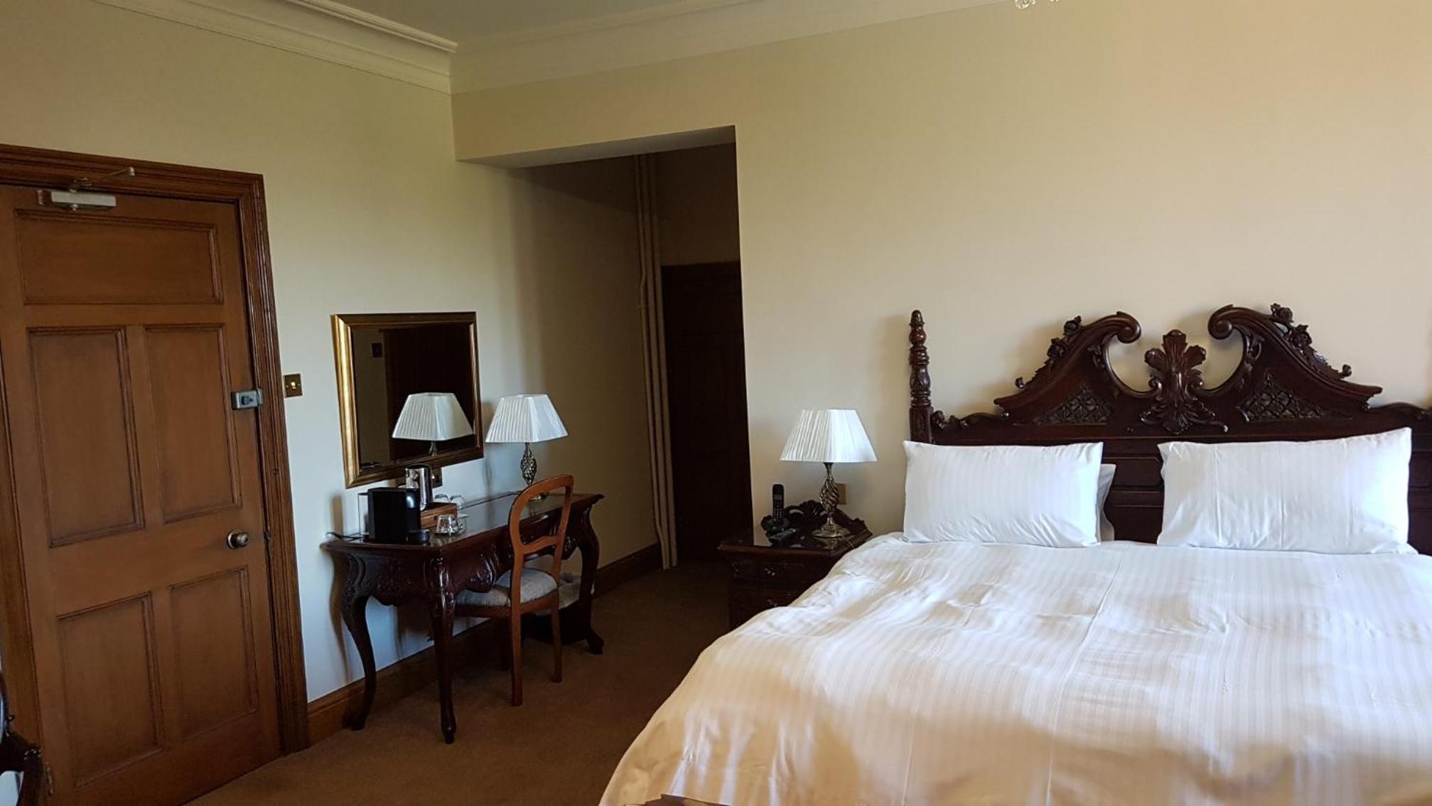 Double Room with Private Bathroom photo 3