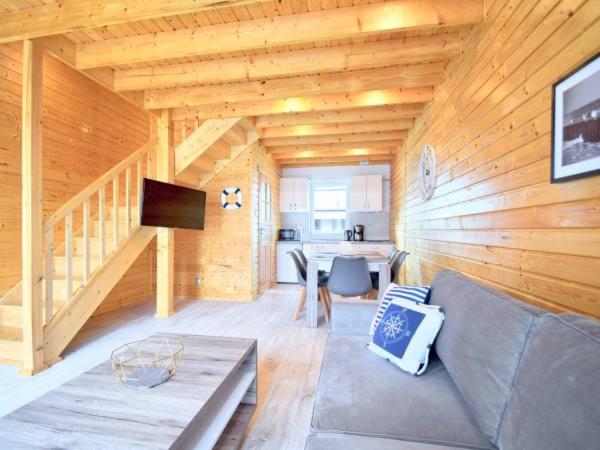 Apartment - Split Level photo 3
