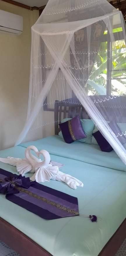 Queen Room with Garden View - Photo 25