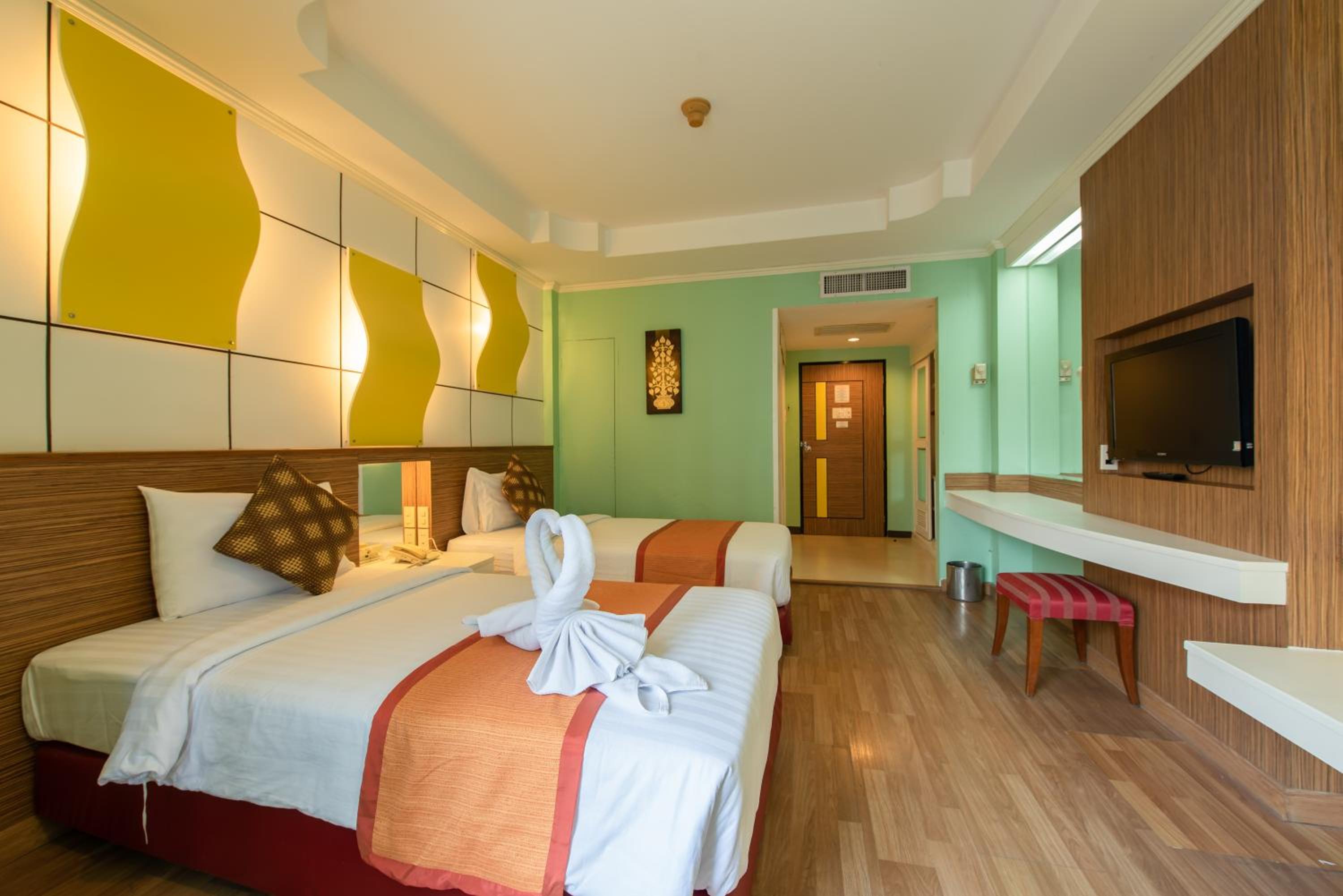 Superior Double or Twin Room - Photo 7