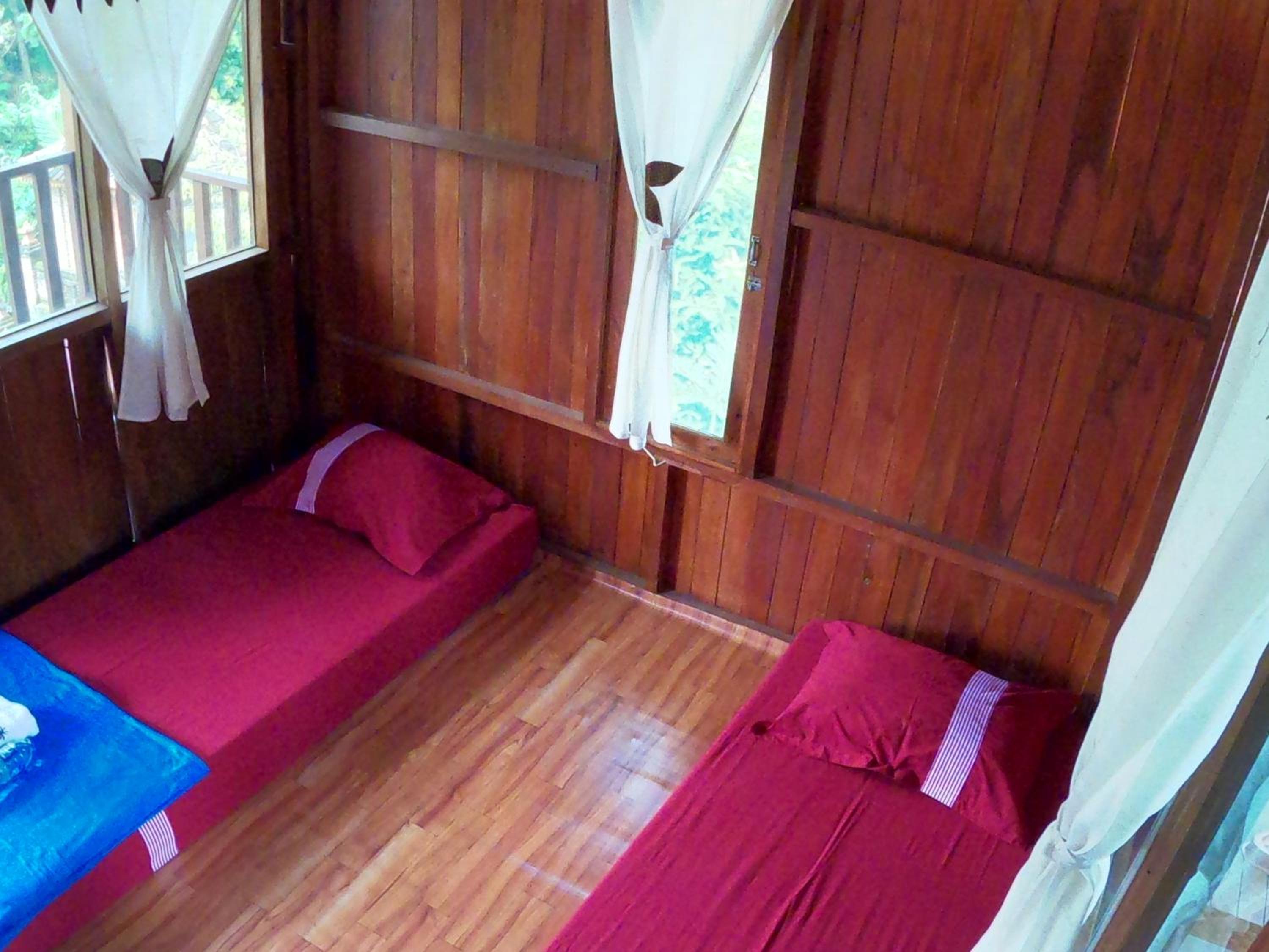 Twin Room with Shared Toilet
