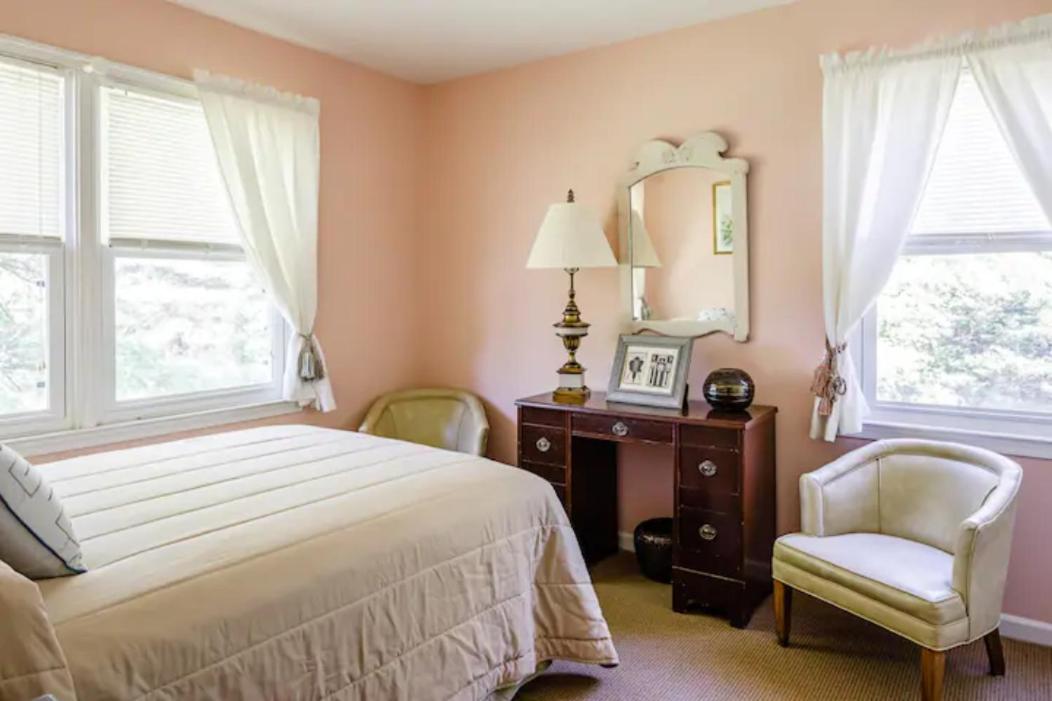 Three-Bedroom House photo 1