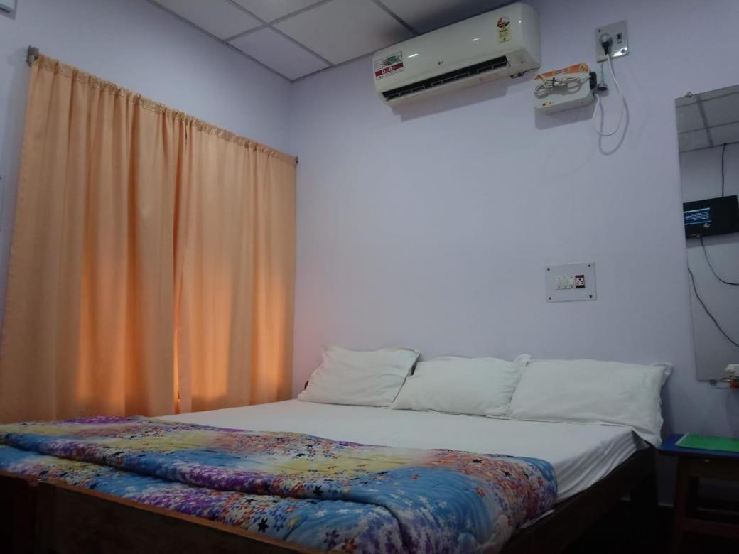 Budget Double Room photo 1