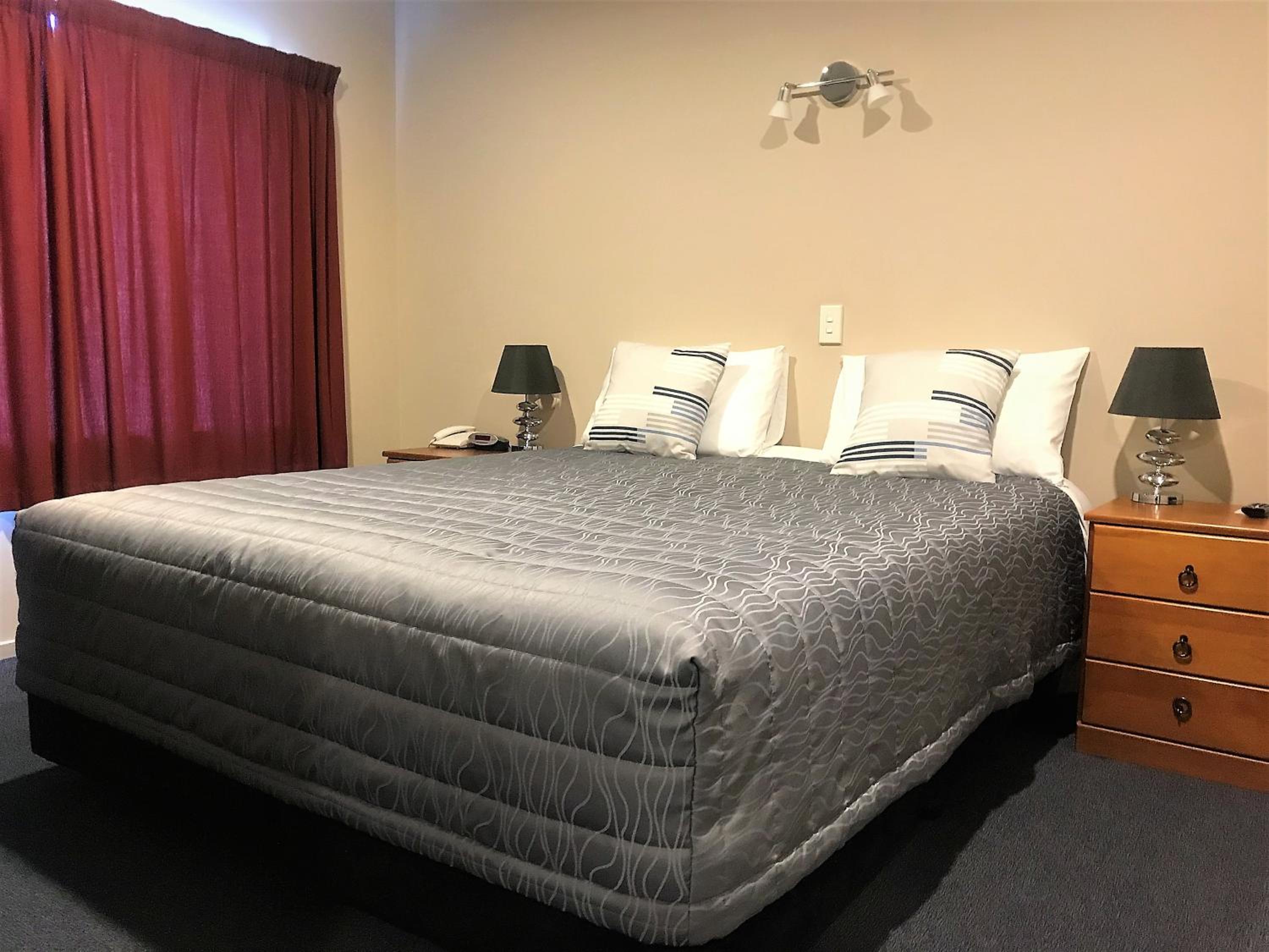 Executive Two-Bedroom Apartment with Spa Bath 8 photo 2