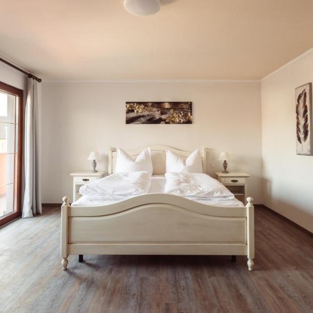 Double Room - Photo 7