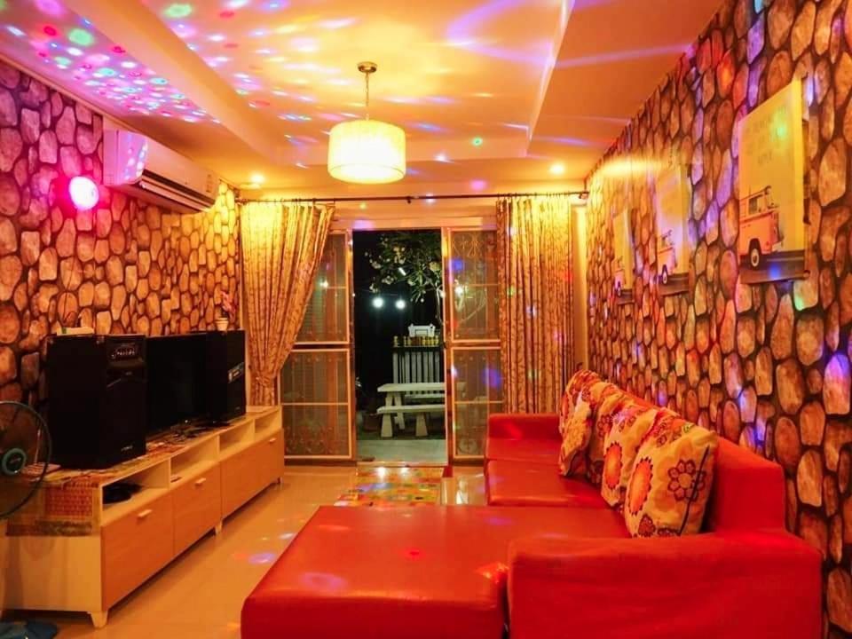 Villa with Private Pool - Photo 1