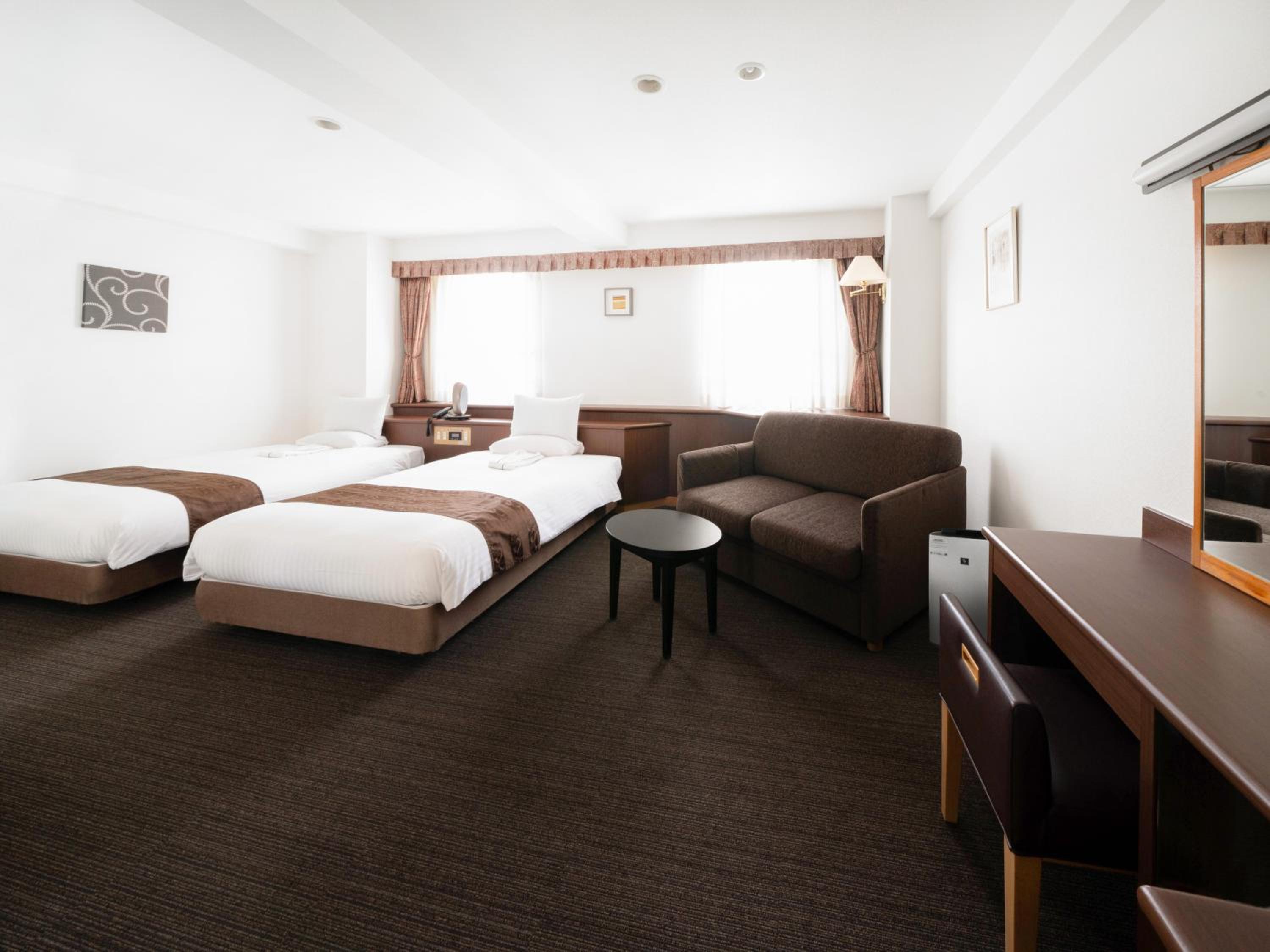 Deluxe Twin Room - Non-Smoking - Photo 1
