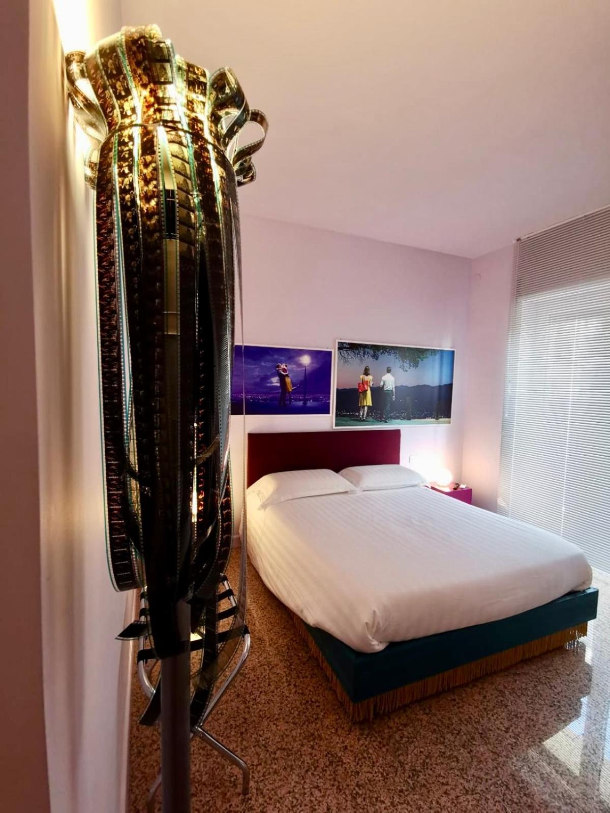 Classic Triple Room - Photo 13