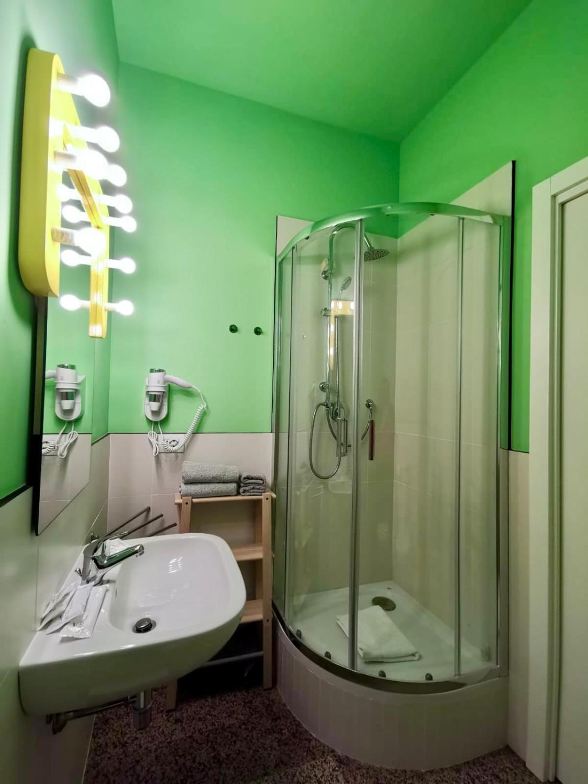 Classic Triple Room - Photo 8