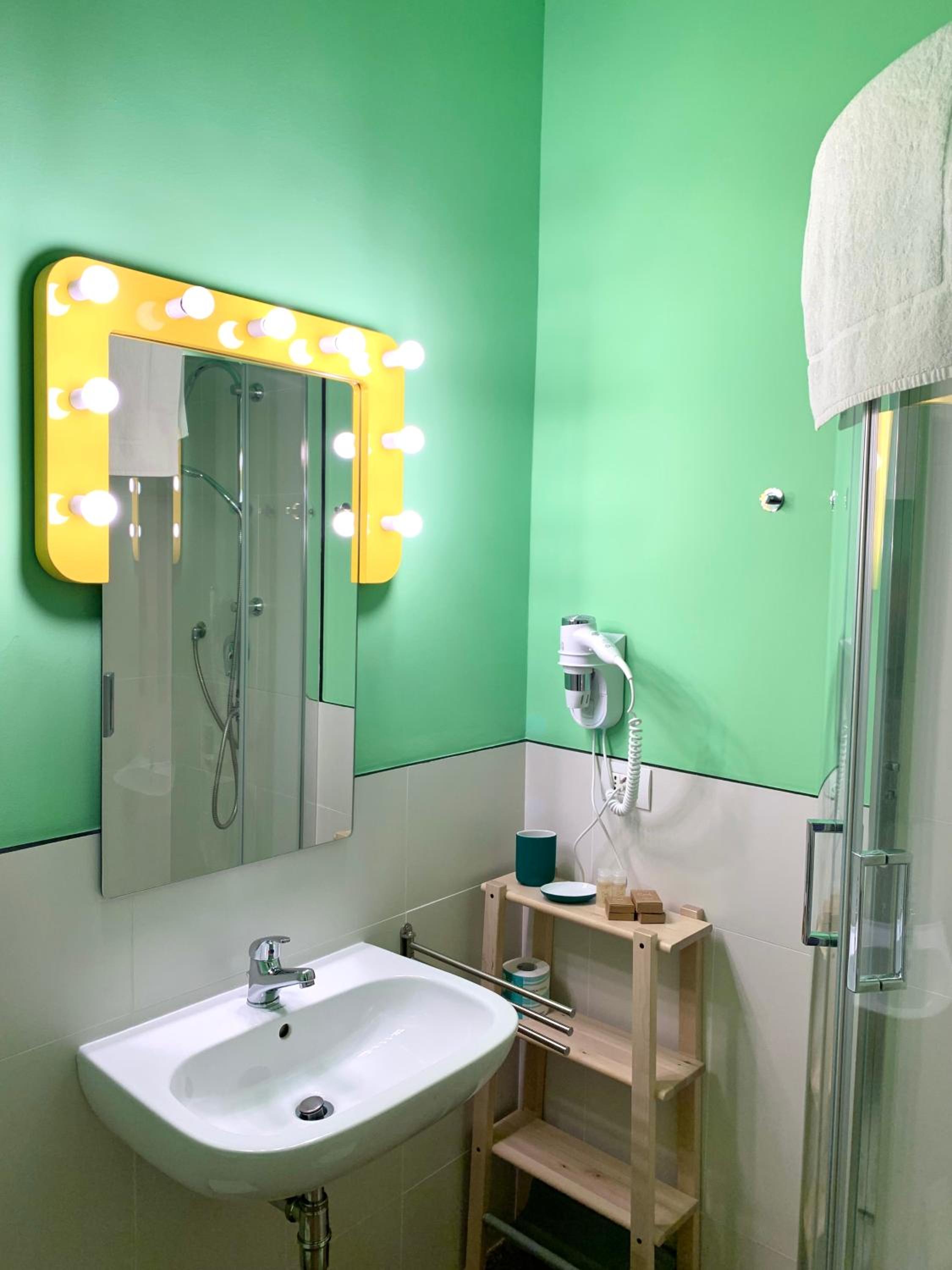 Classic Triple Room - Photo 6