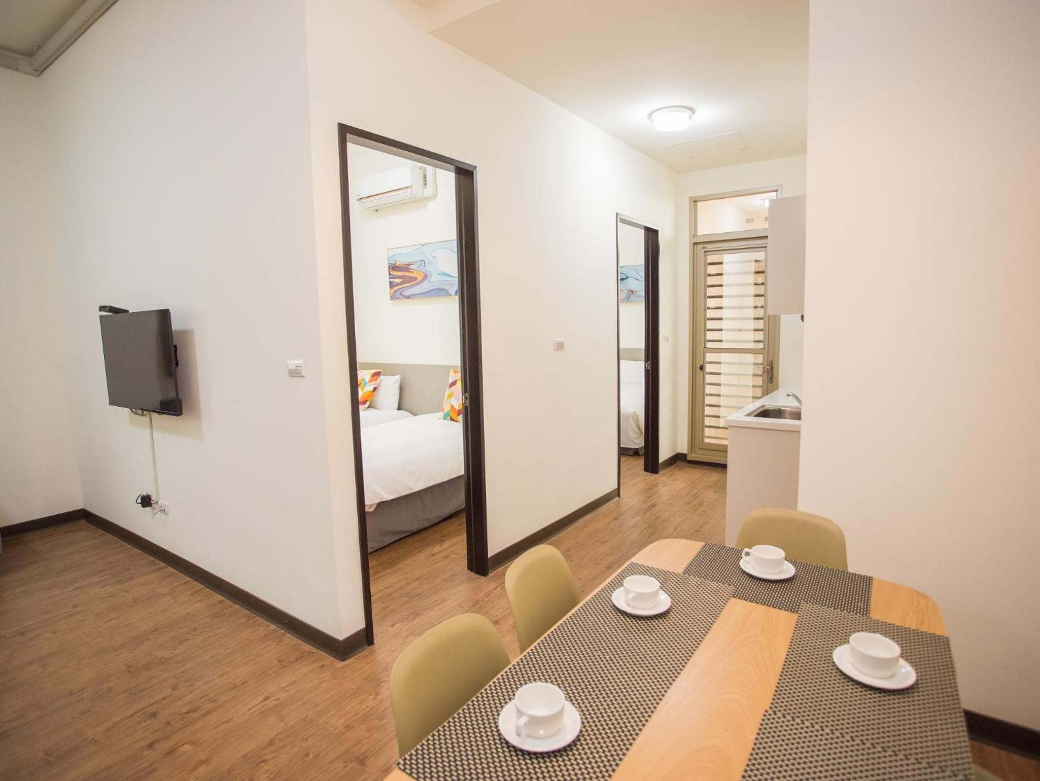 Three-Bedroom Suite - Photo 2
