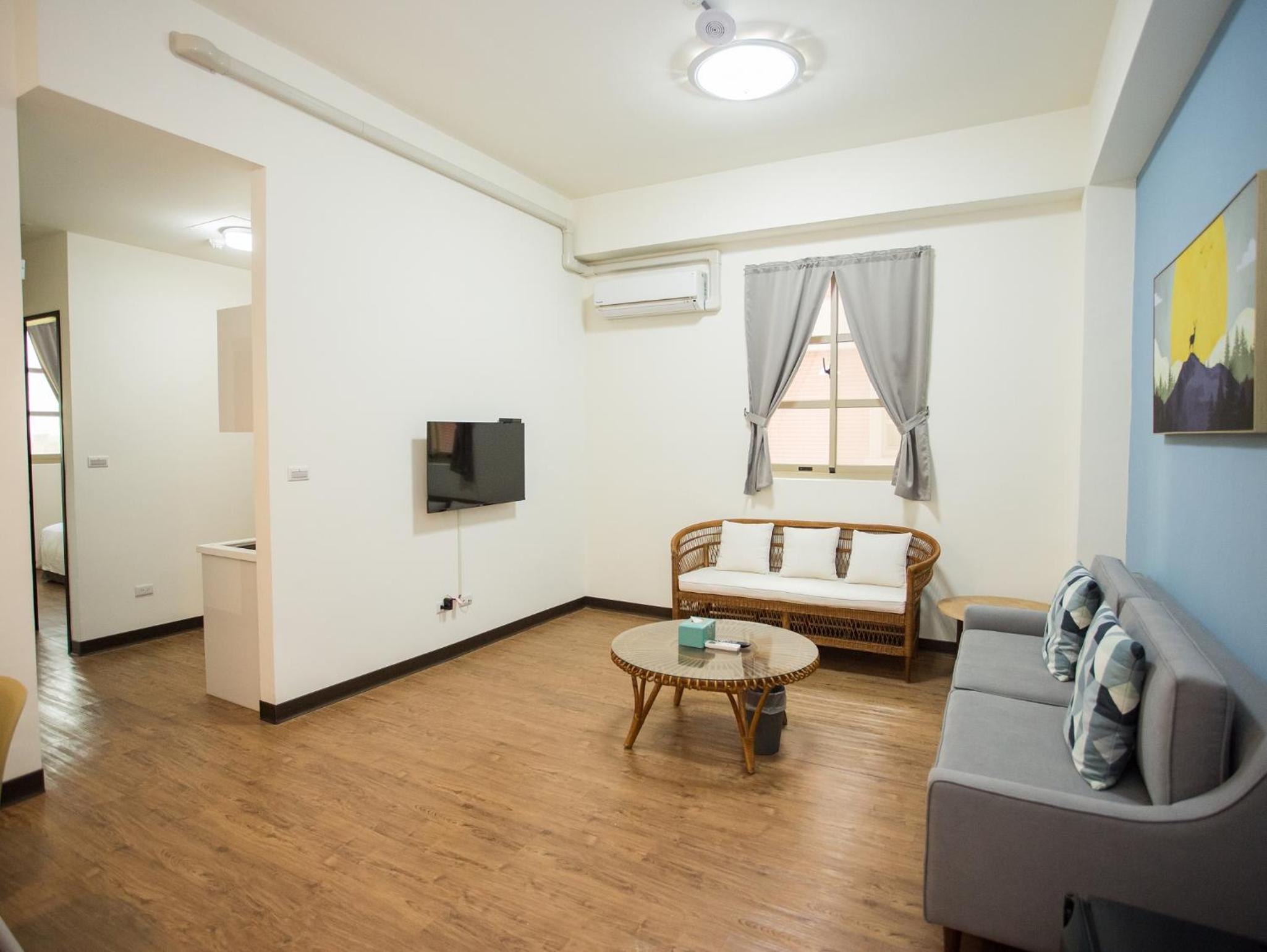 Two-Bedroom Suite - Photo 6