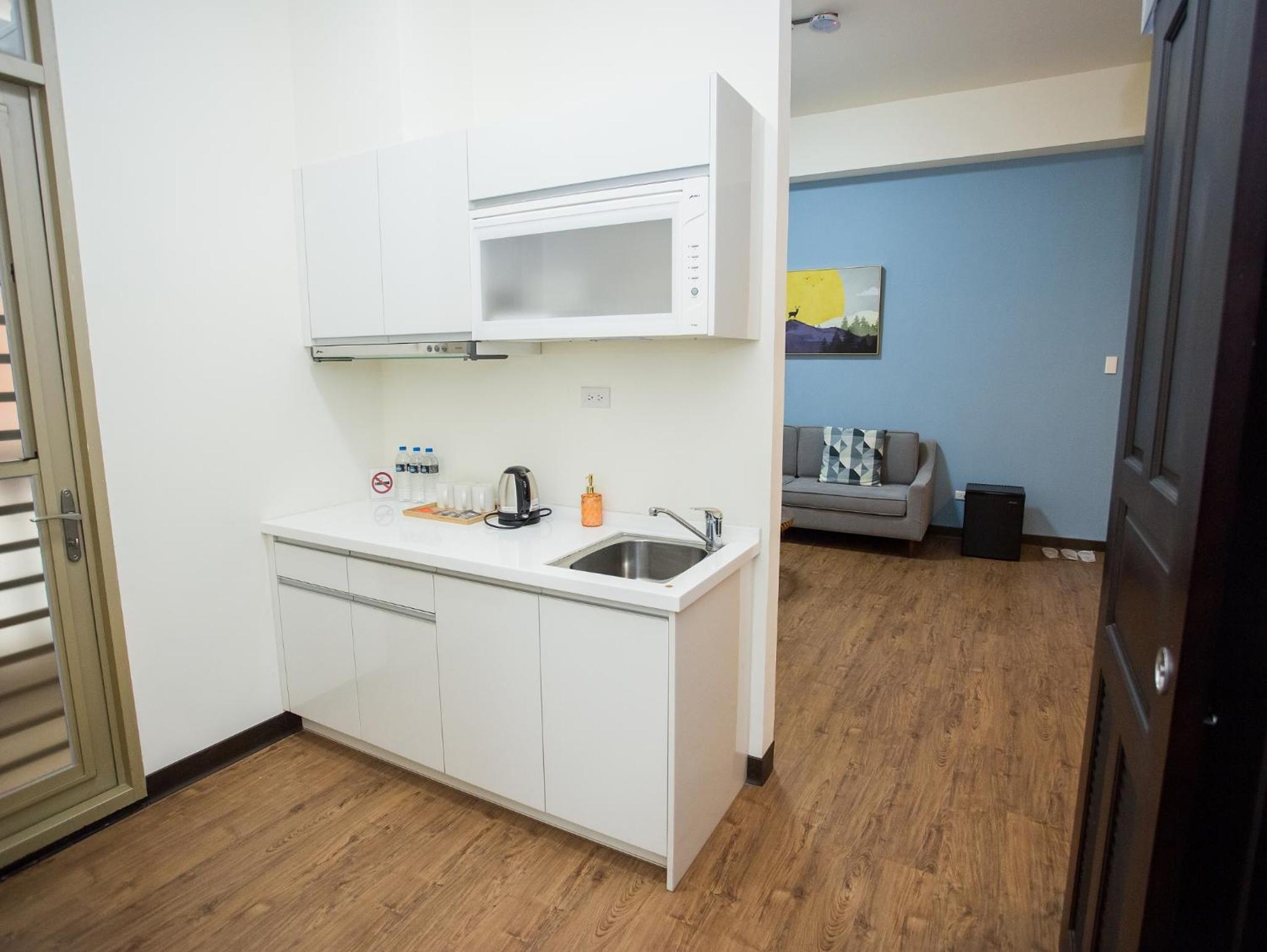 Two-Bedroom Suite - Photo 10