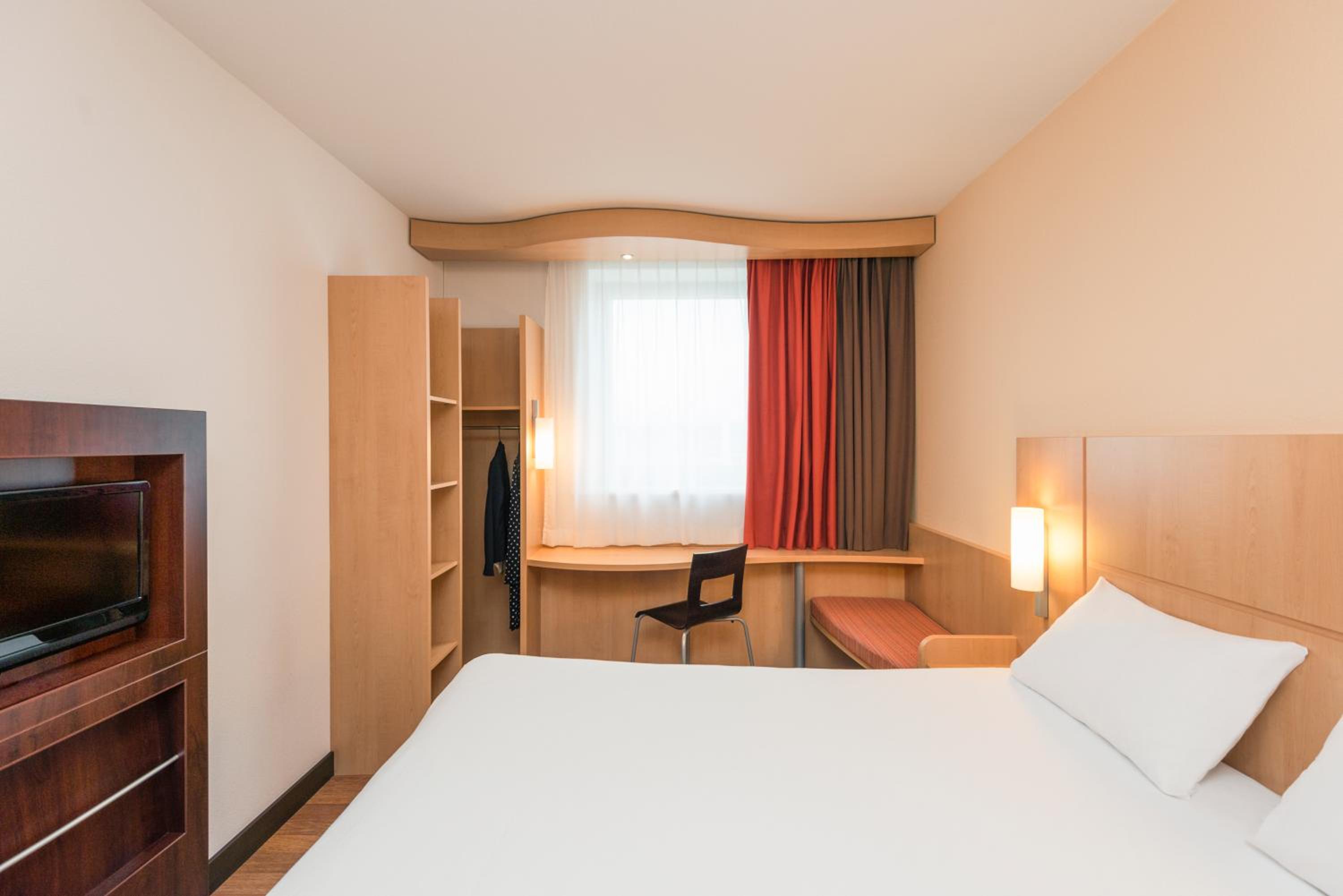 Double Room - Photo 4