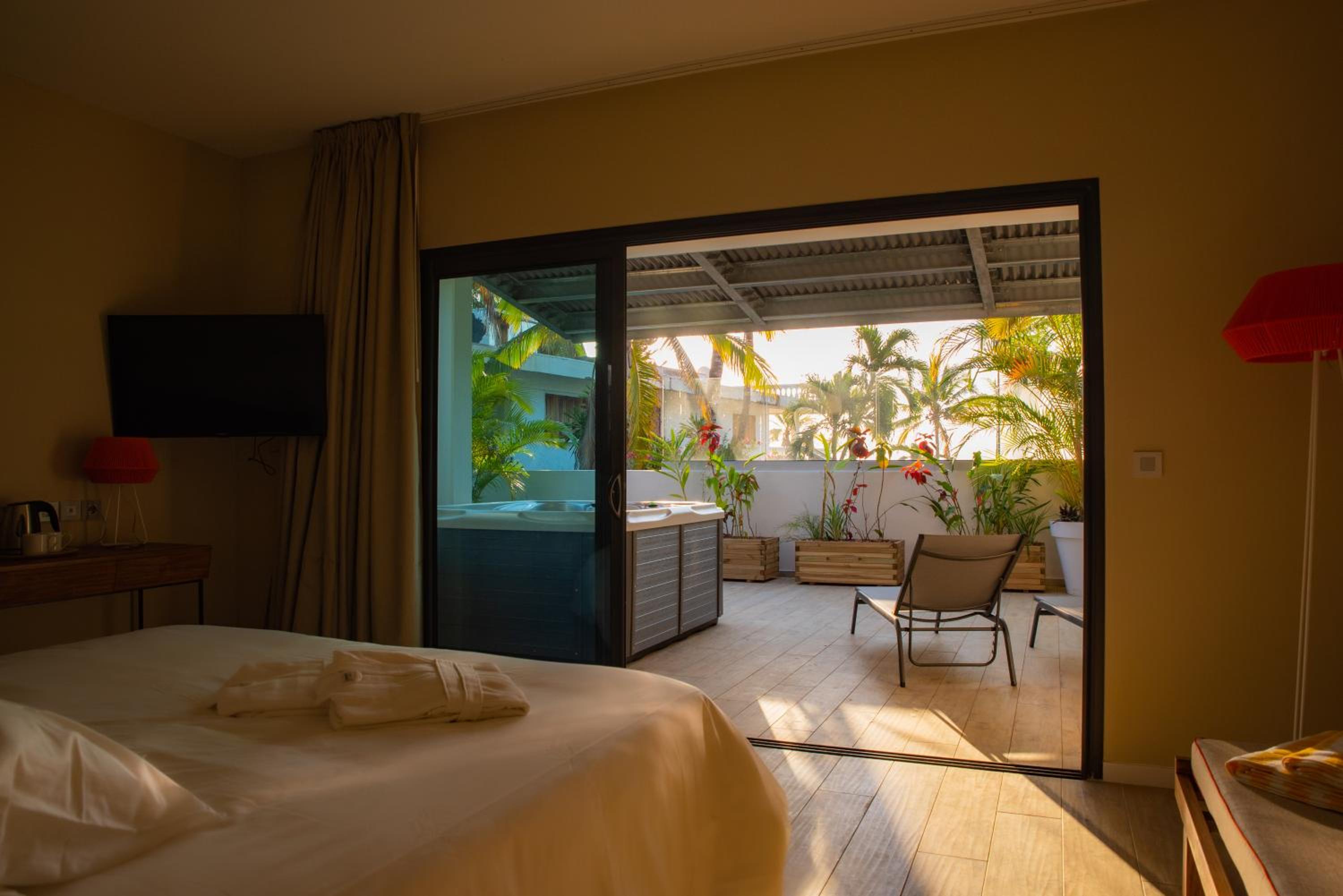 Tropicale Jacuzzi - Photo 1