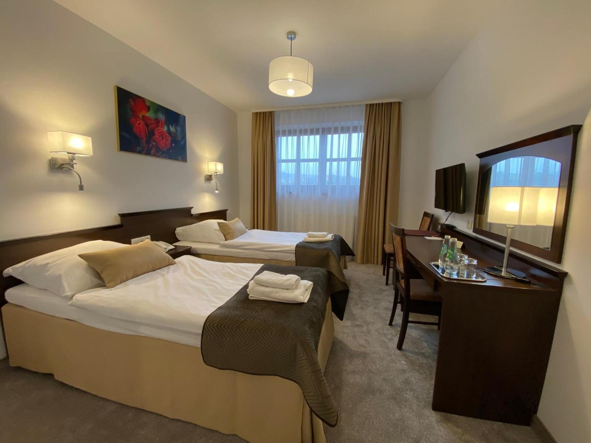 Double or Twin Room photo 2