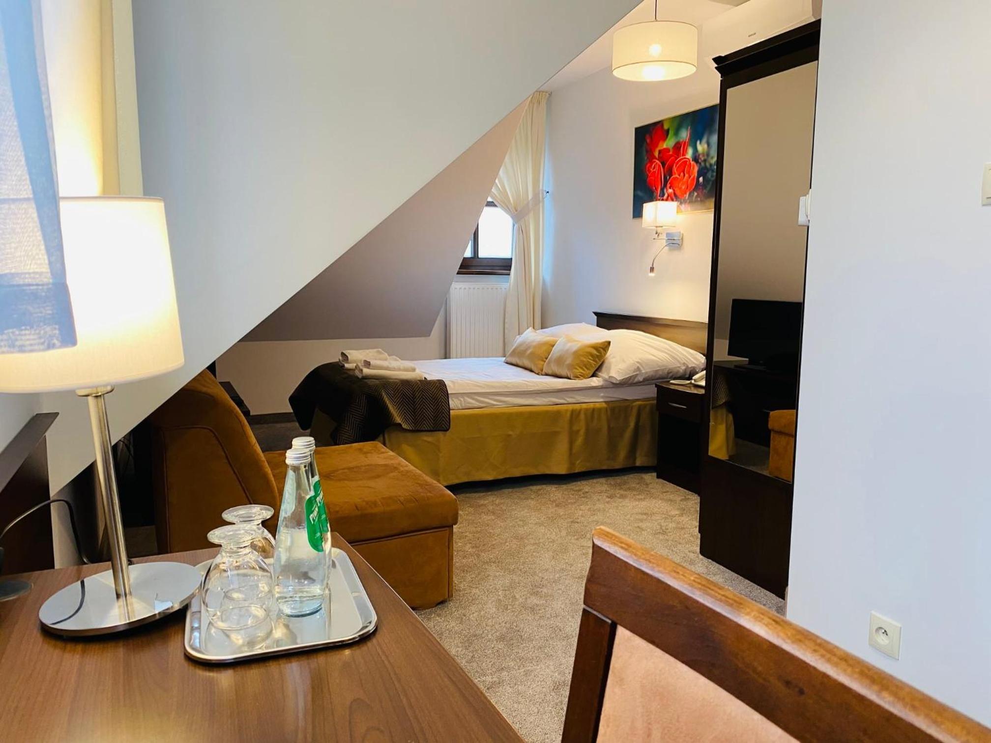 Double or Twin Room photo 3