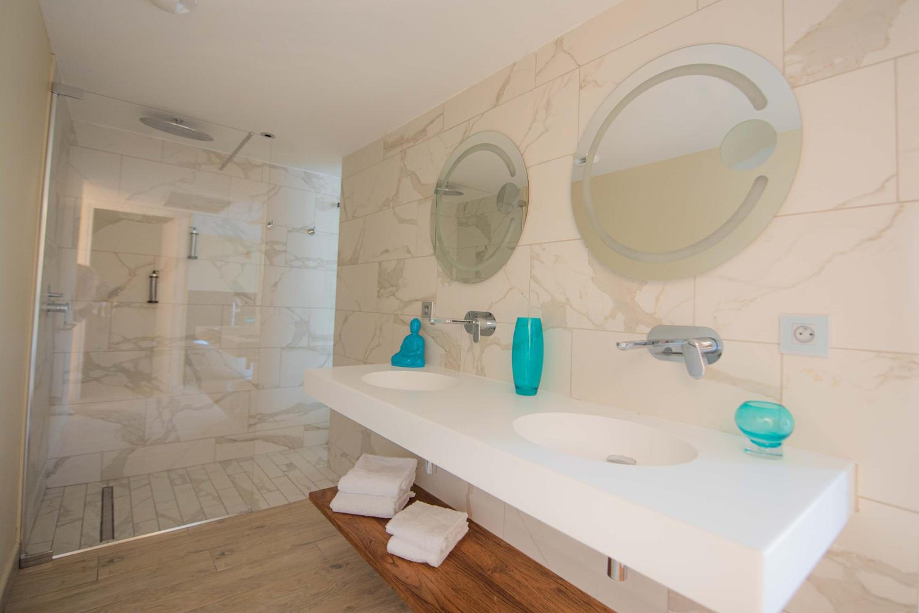 Supérieure avec Baignoire - Photo 5