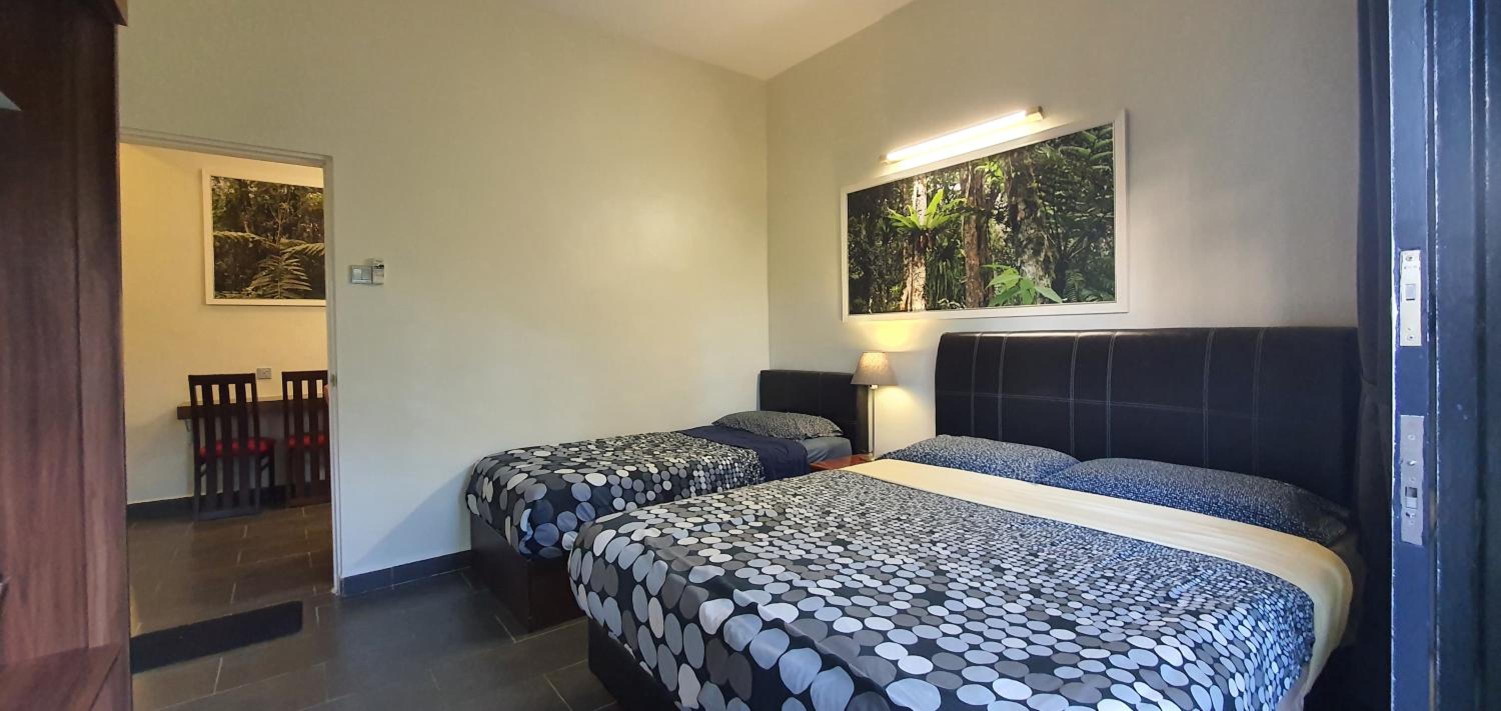 Triple Room with Shared Bathroom photo 3