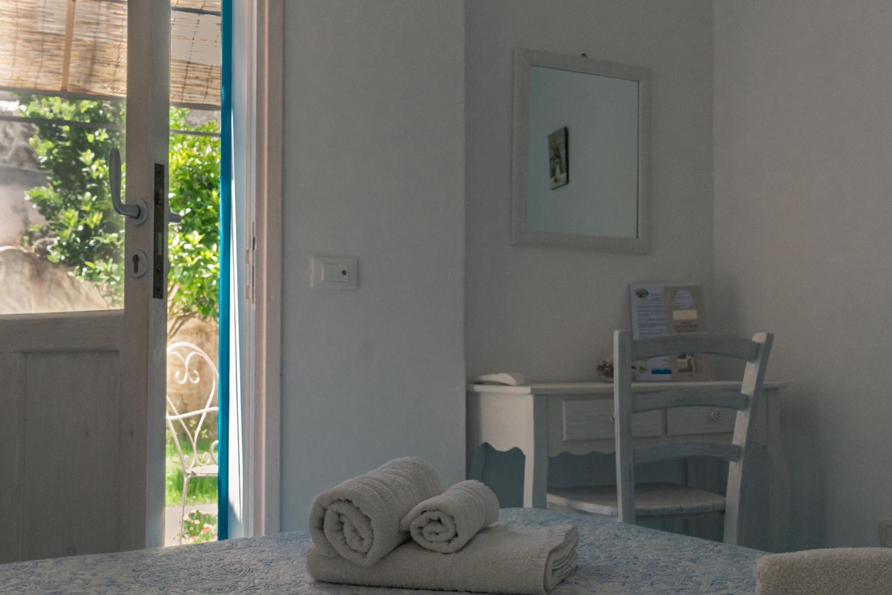 Double Room with Garden View photo 3