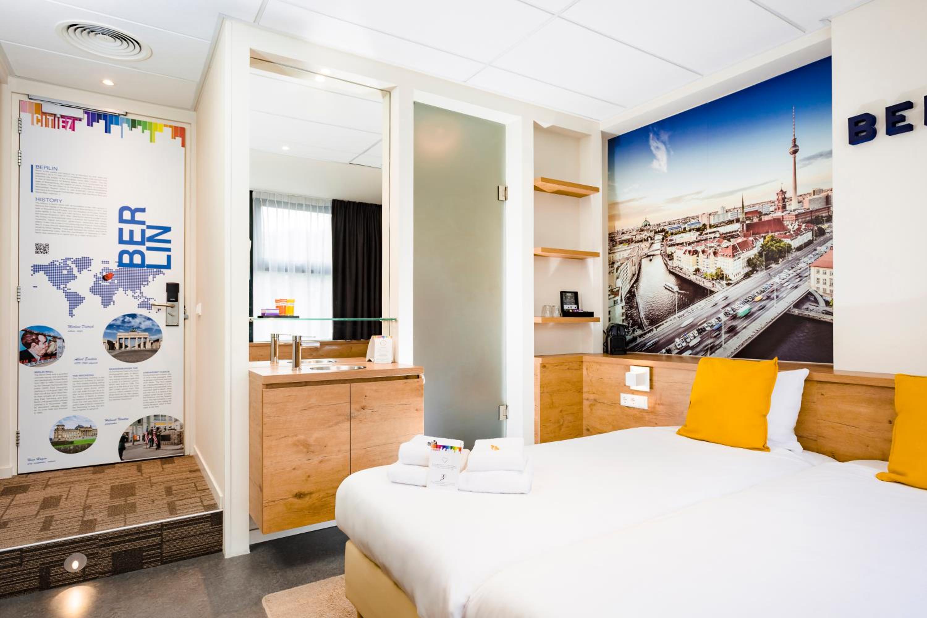 Twin Room (Including free parking) photo 2