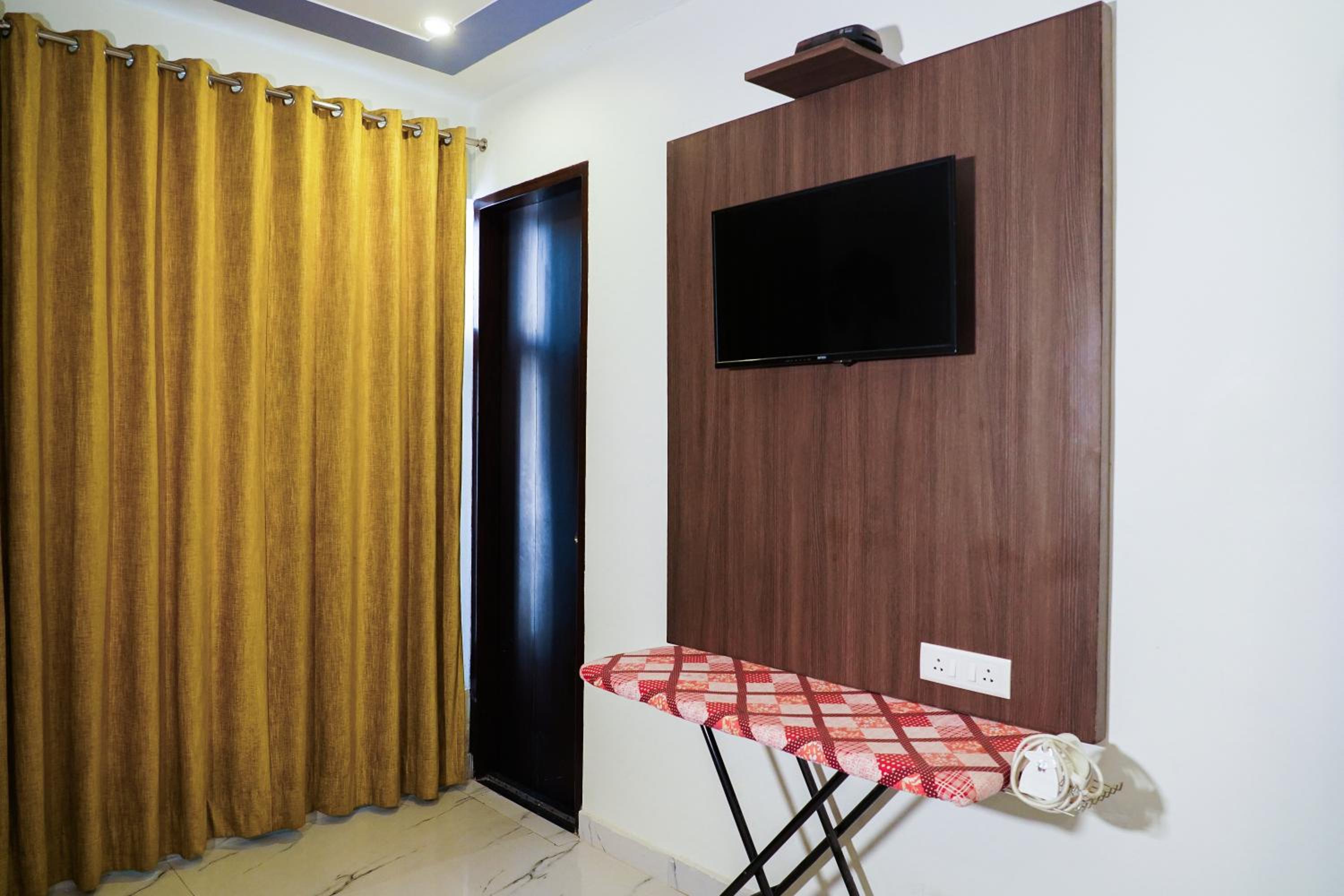 Two-Bedroom Apartment - Photo 27