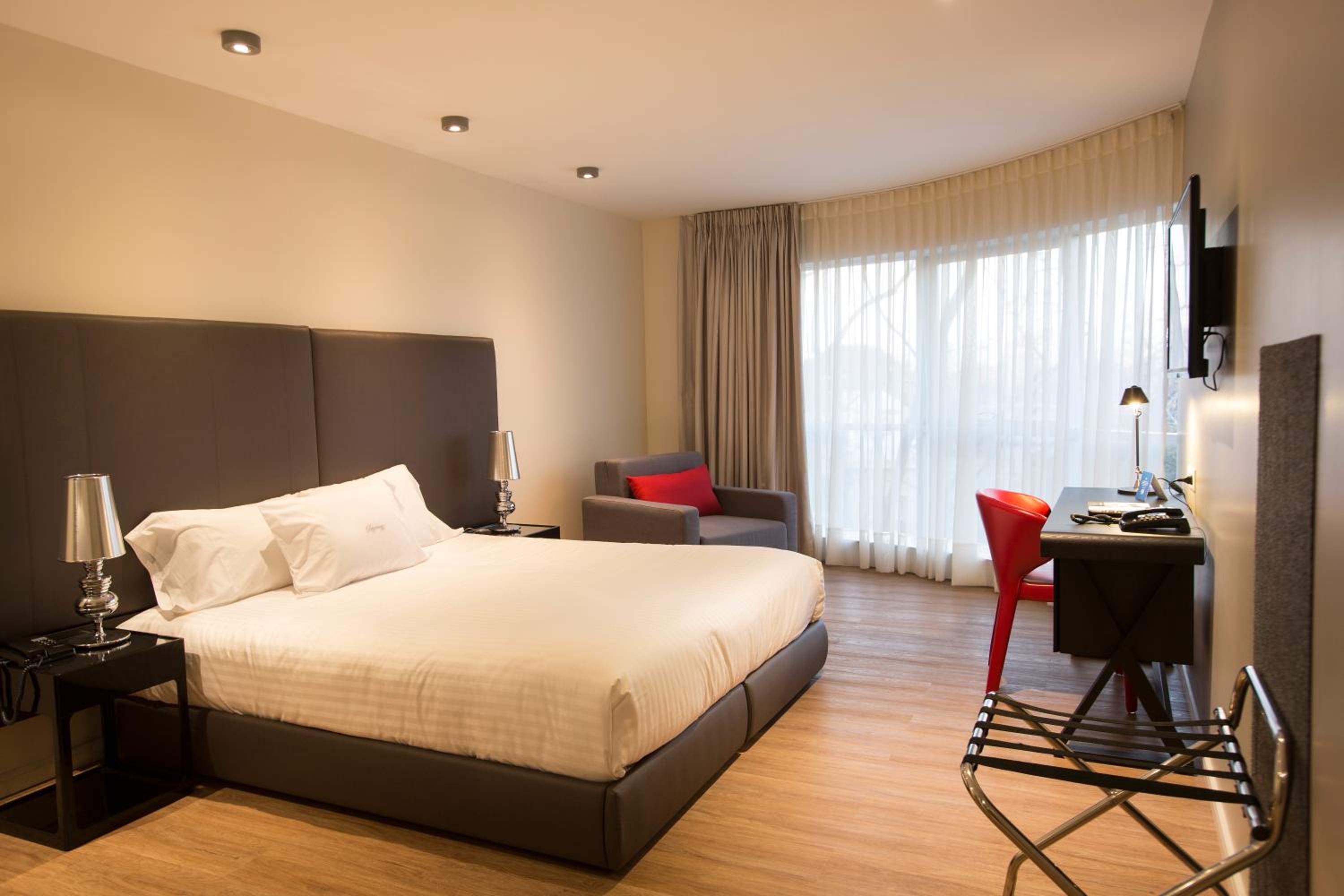 Deluxe Double or Twin Room photo 1
