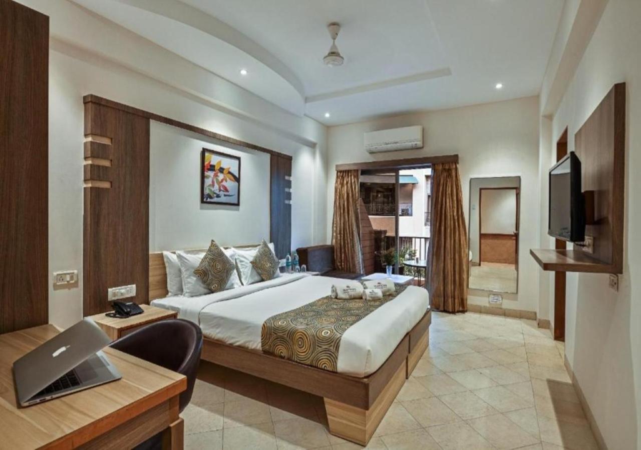 Super Deluxe Room with Bathtub and Balcony photo 1