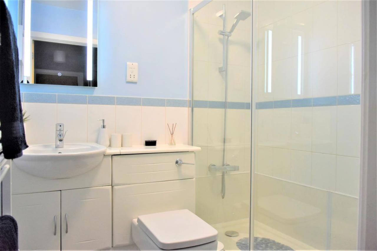 One-Bedroom Apartment - Photo 32