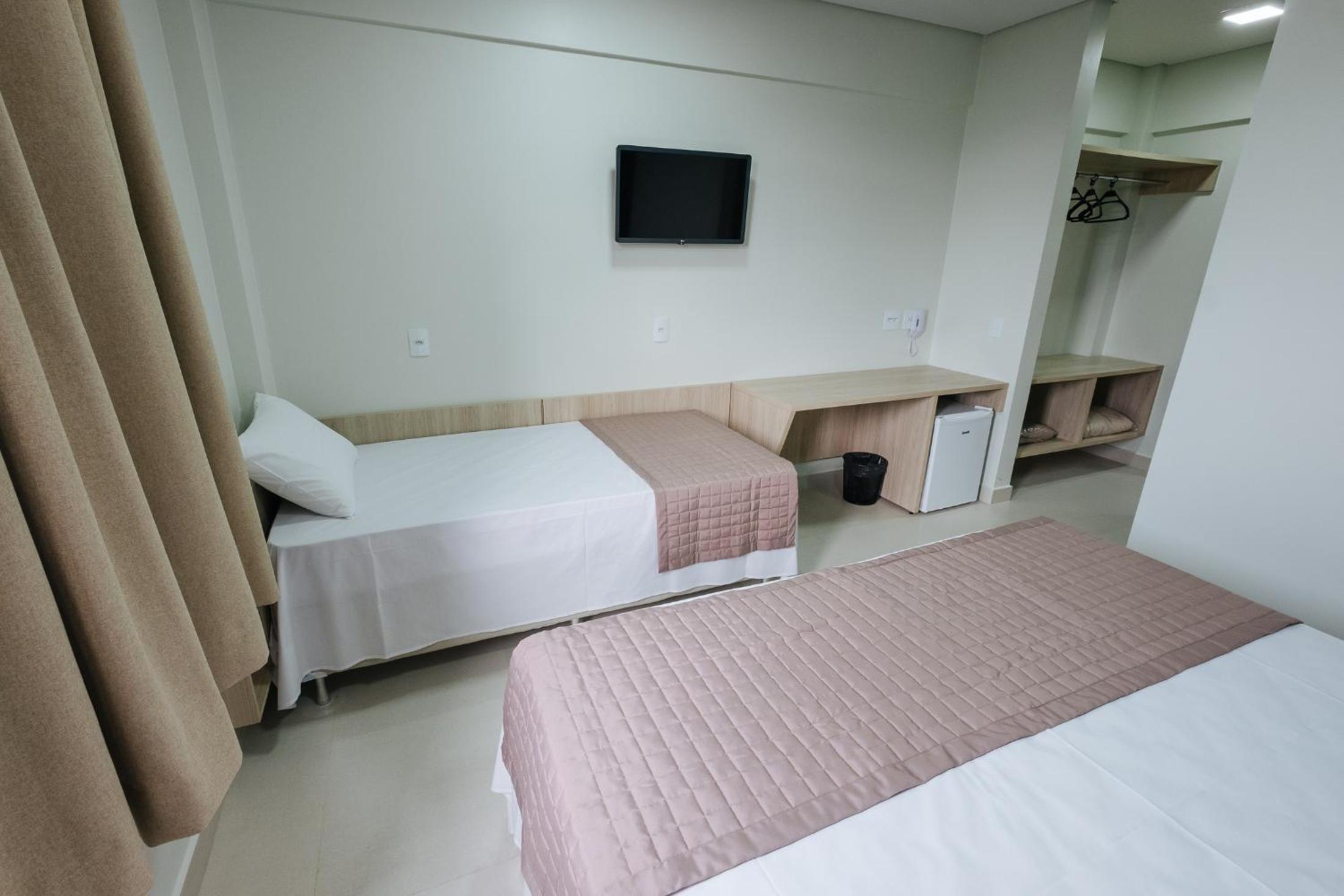 Standard Triple Room photo 3