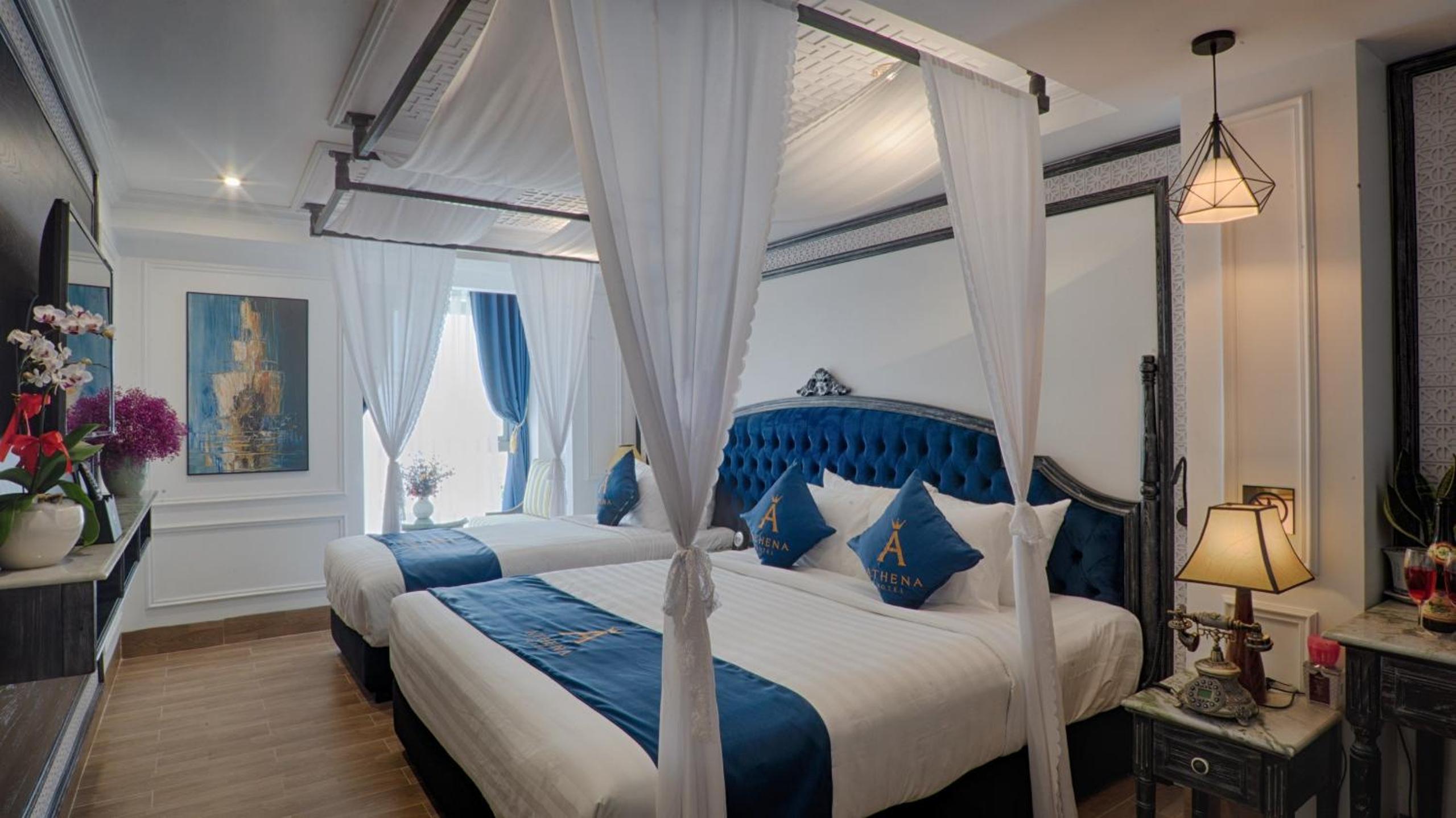 Deluxe King Room photo 3