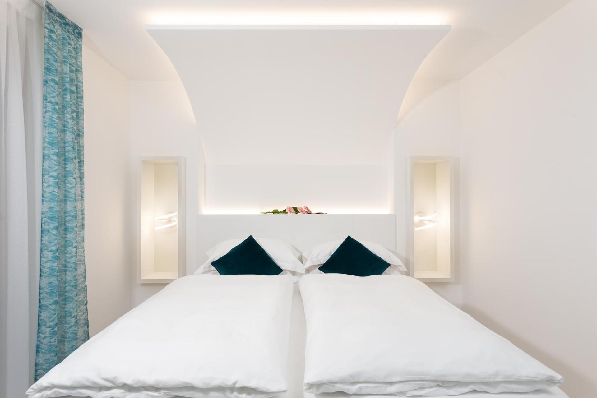 Luxury Quadruple Room - Photo 6