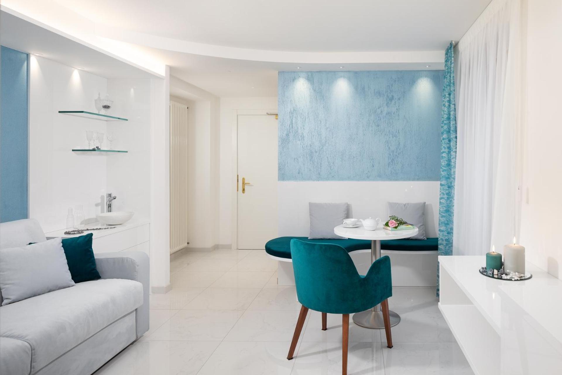 Luxury Quadruple Room - Photo 5