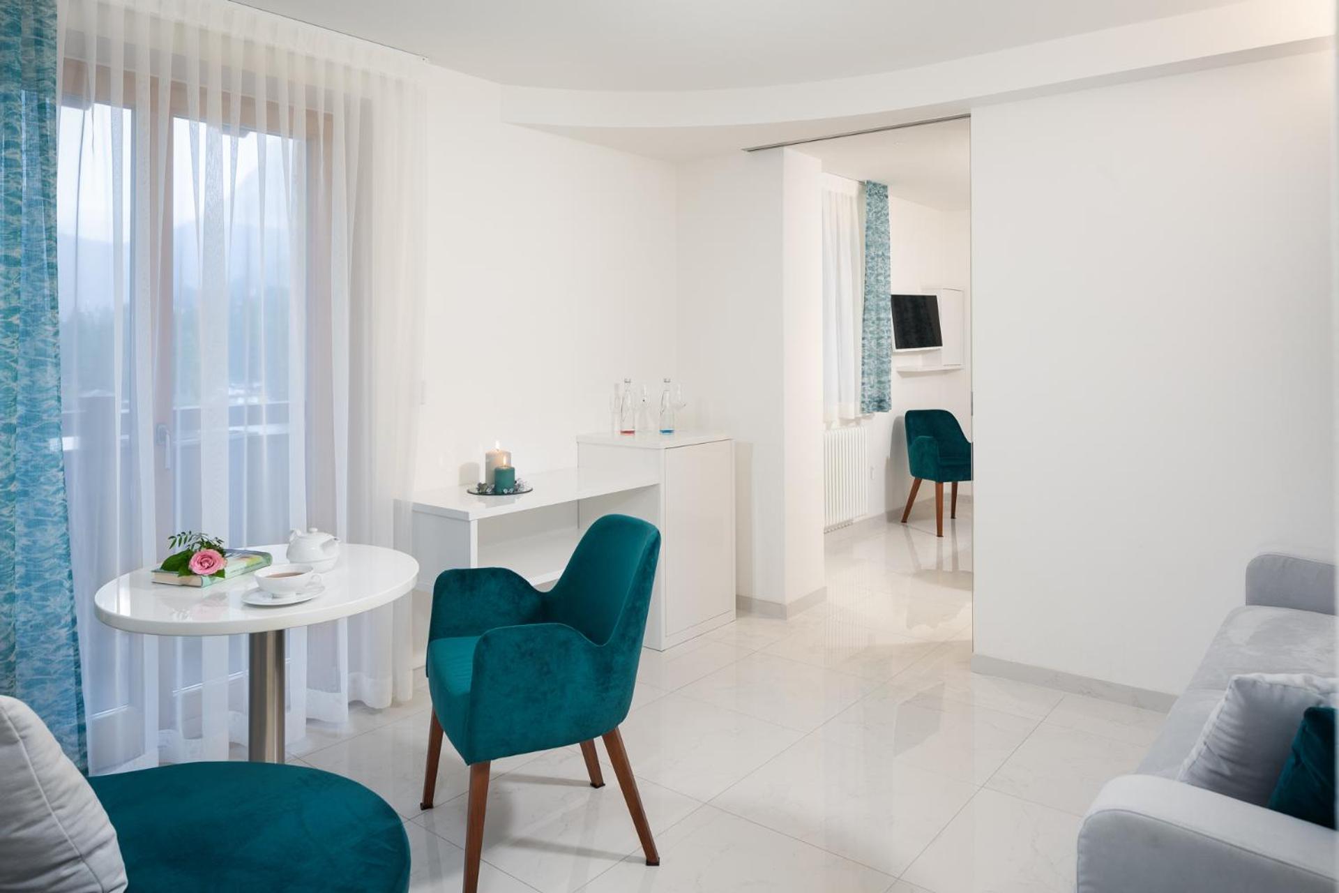 Luxury Quadruple Room - Photo 4