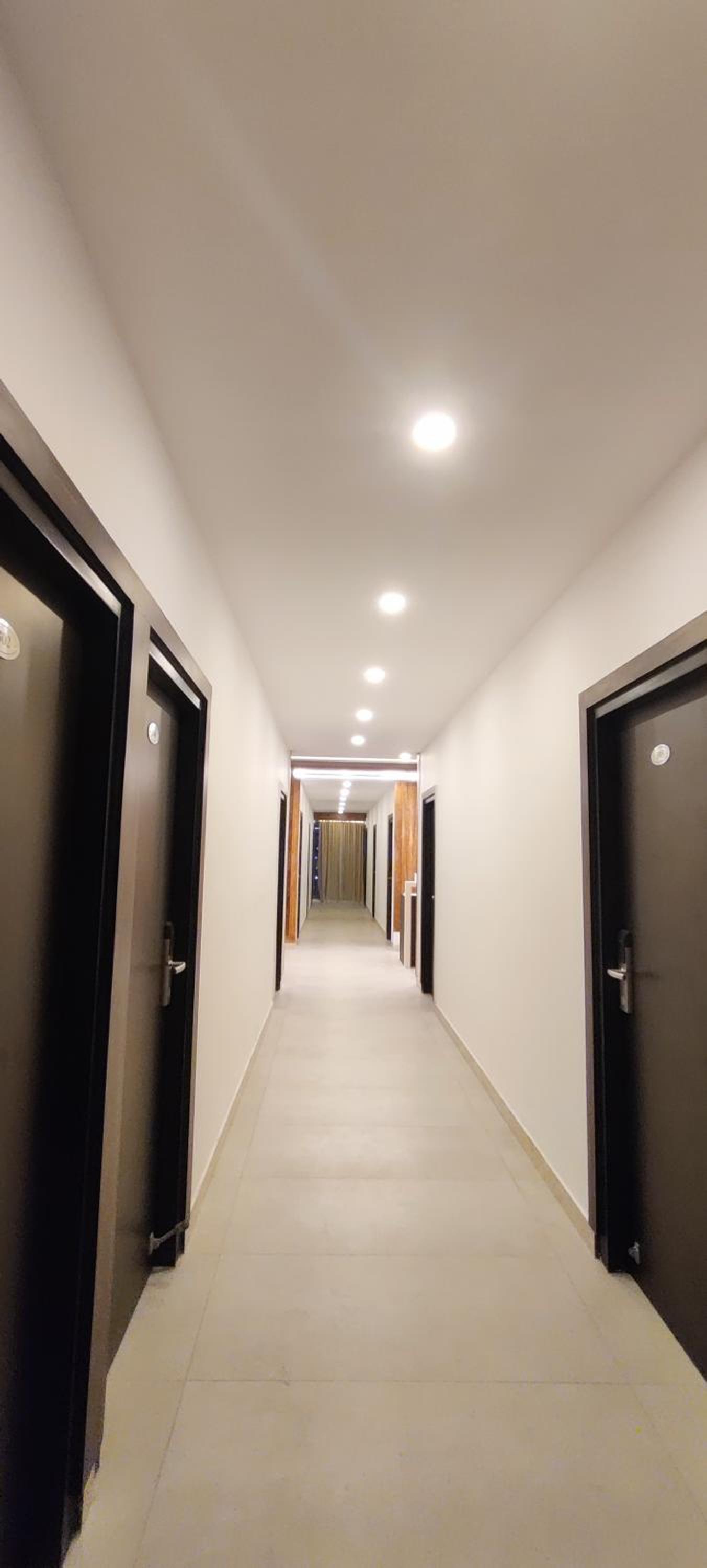 Double Room - Photo 12